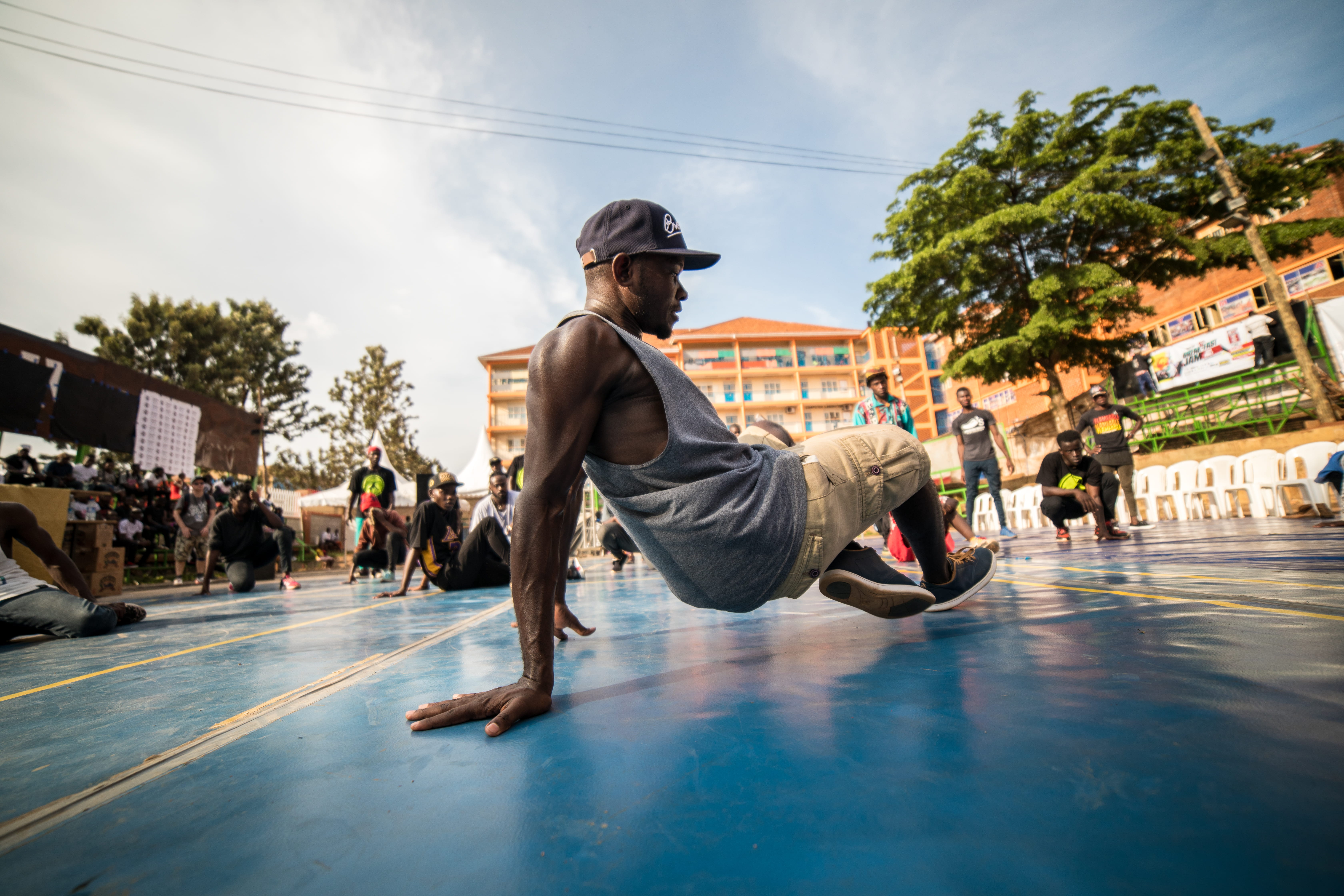 nature, architecture, man, adult, full length, breakdancer, people, daytime, building exterior, male, street, swimming pool, tree, sky, real people, leisure activity, HD Wallpaper
