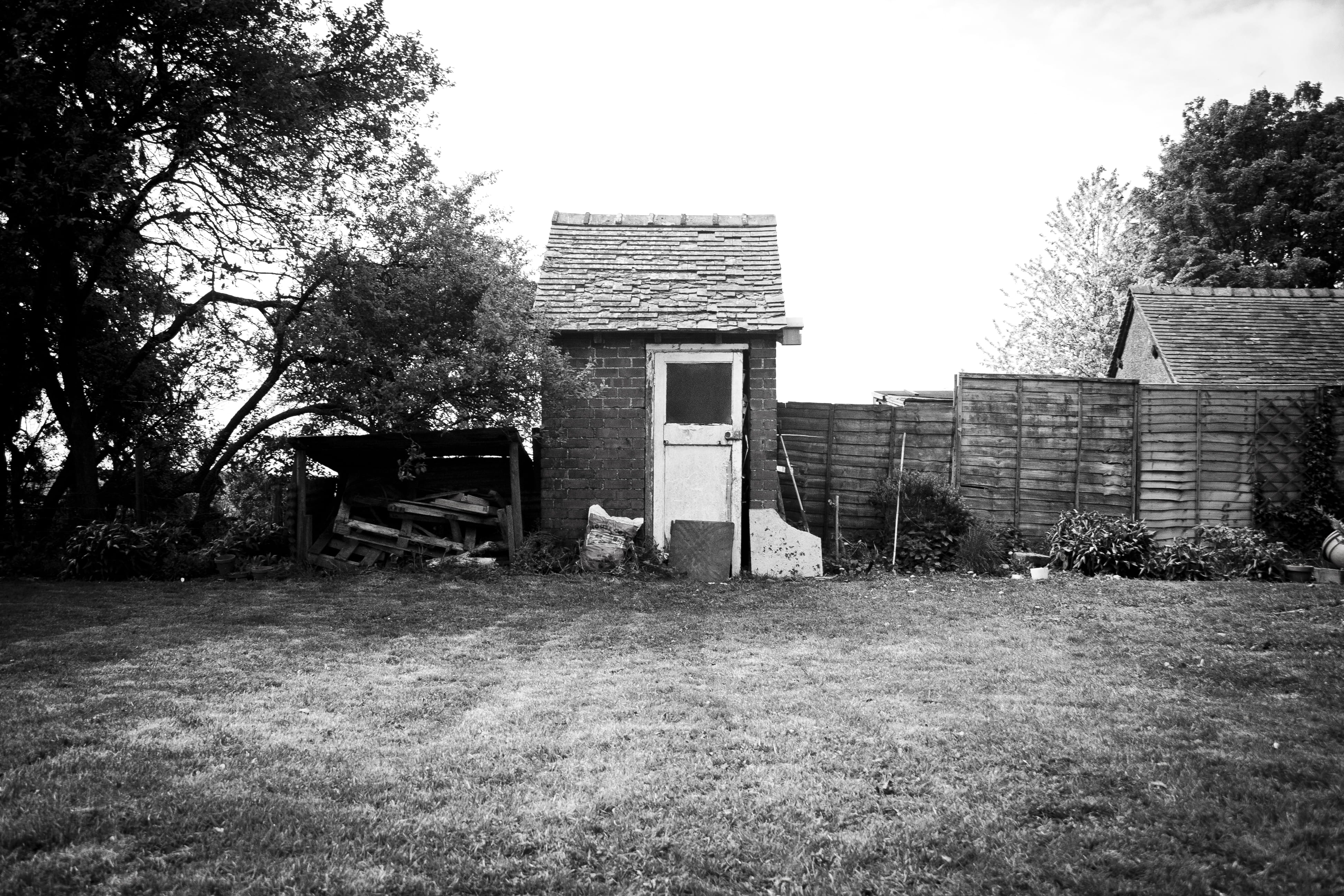 built structure, building exterior, grass, house, growth, outhouse, tree, sky, old, day, brick, outdoors, 4K, field, residential district, united kingdom, HD Wallpaper