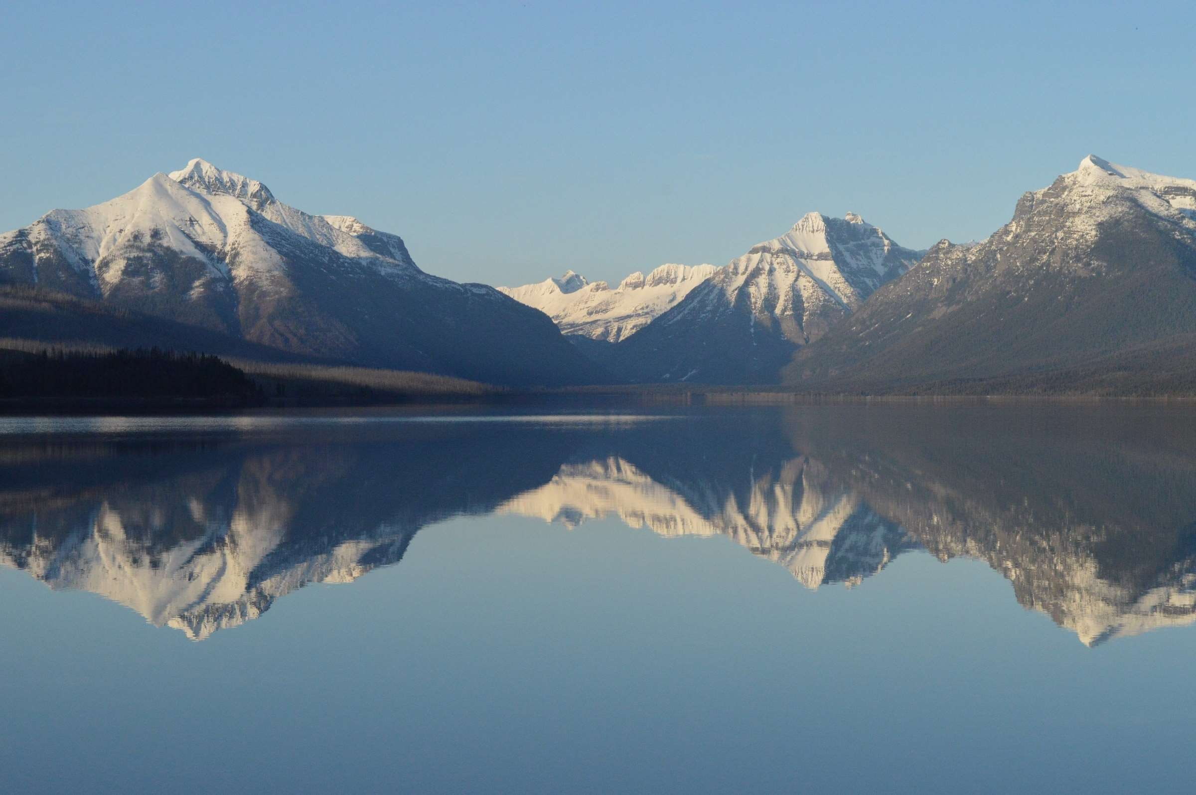 no people, nature, frosty, waterfront, daylight, mountain peak, symmetry, montana, idyllic, snow, formation, mountains, tranquil scene, outdoo, clear sky, HD Wallpaper