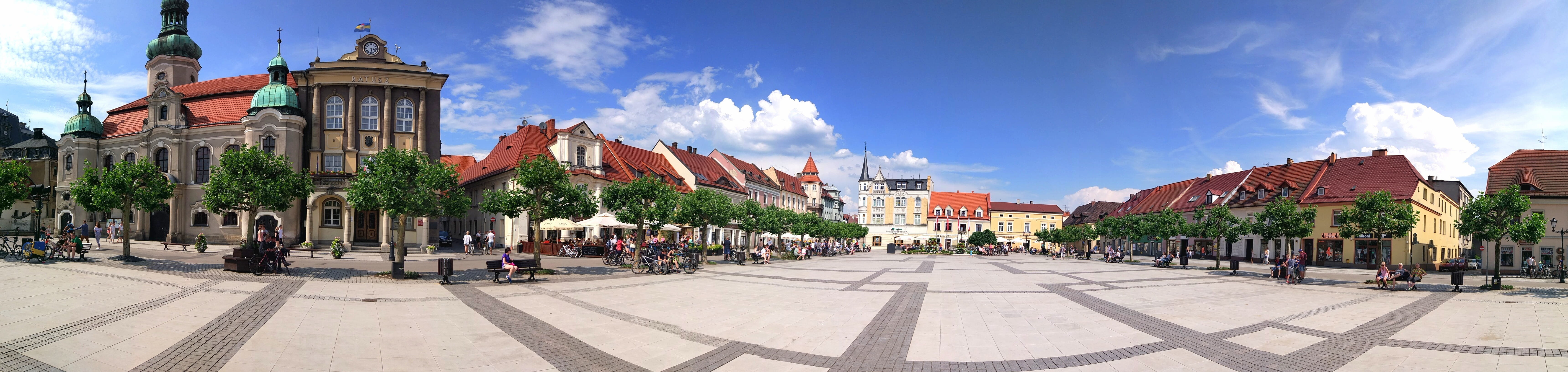built structure, the town hall, poland, people, building, cityscape, nature, old town, cloud - sky, history, panoramic, pszczyna, incidental people, city life, HD Wallpaper