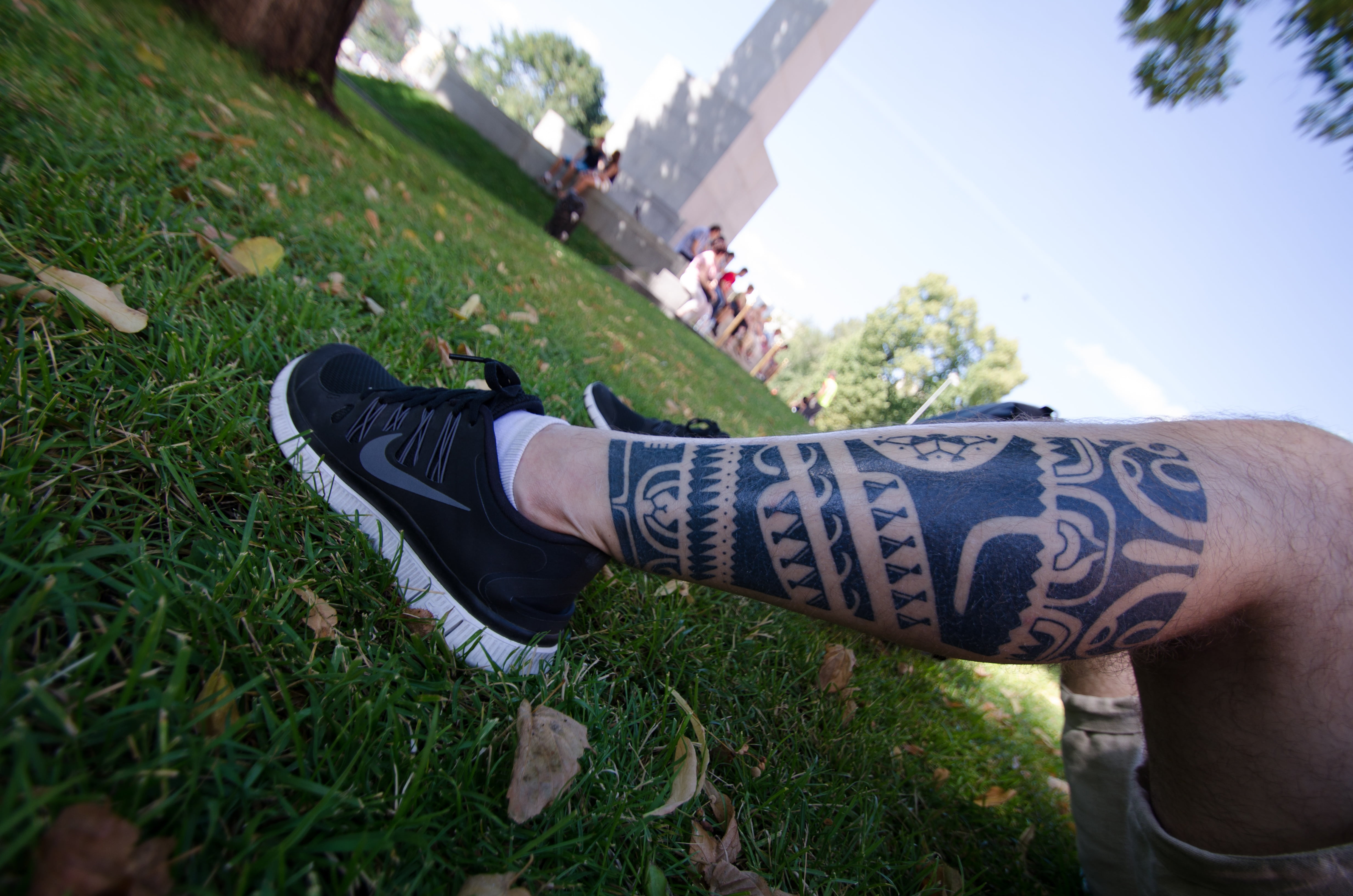 grass, hand, green color, land, growth, nature, low section, real people, nike, leg, polynesian, 4K, human body part, leisure activity, men, body part, HD Wallpaper