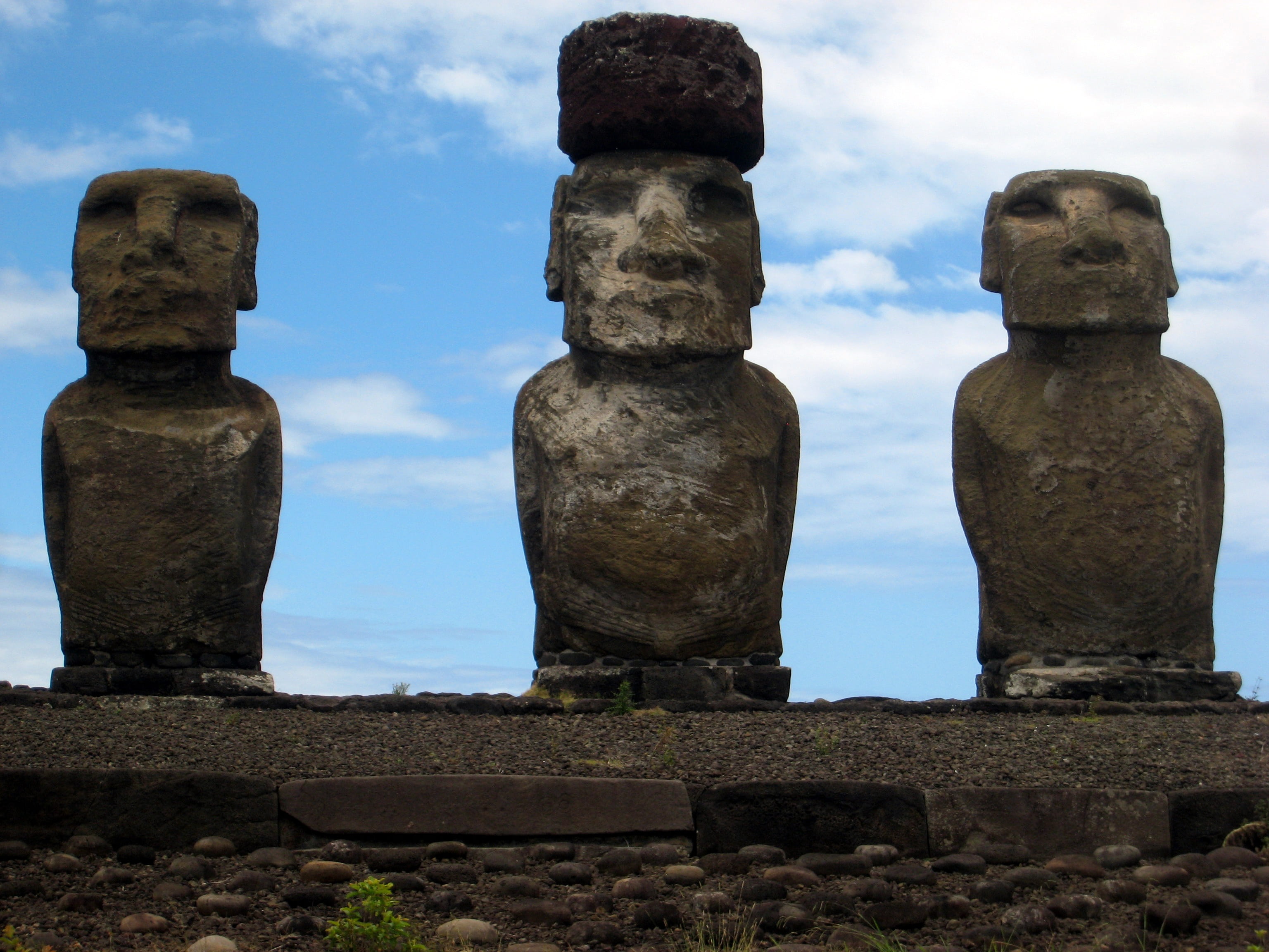 architecture, ancient civilization, ahu tongariki, sculpture, male likeness, day, representation, history, statue, built structure, spirituality, belief, HD Wallpaper