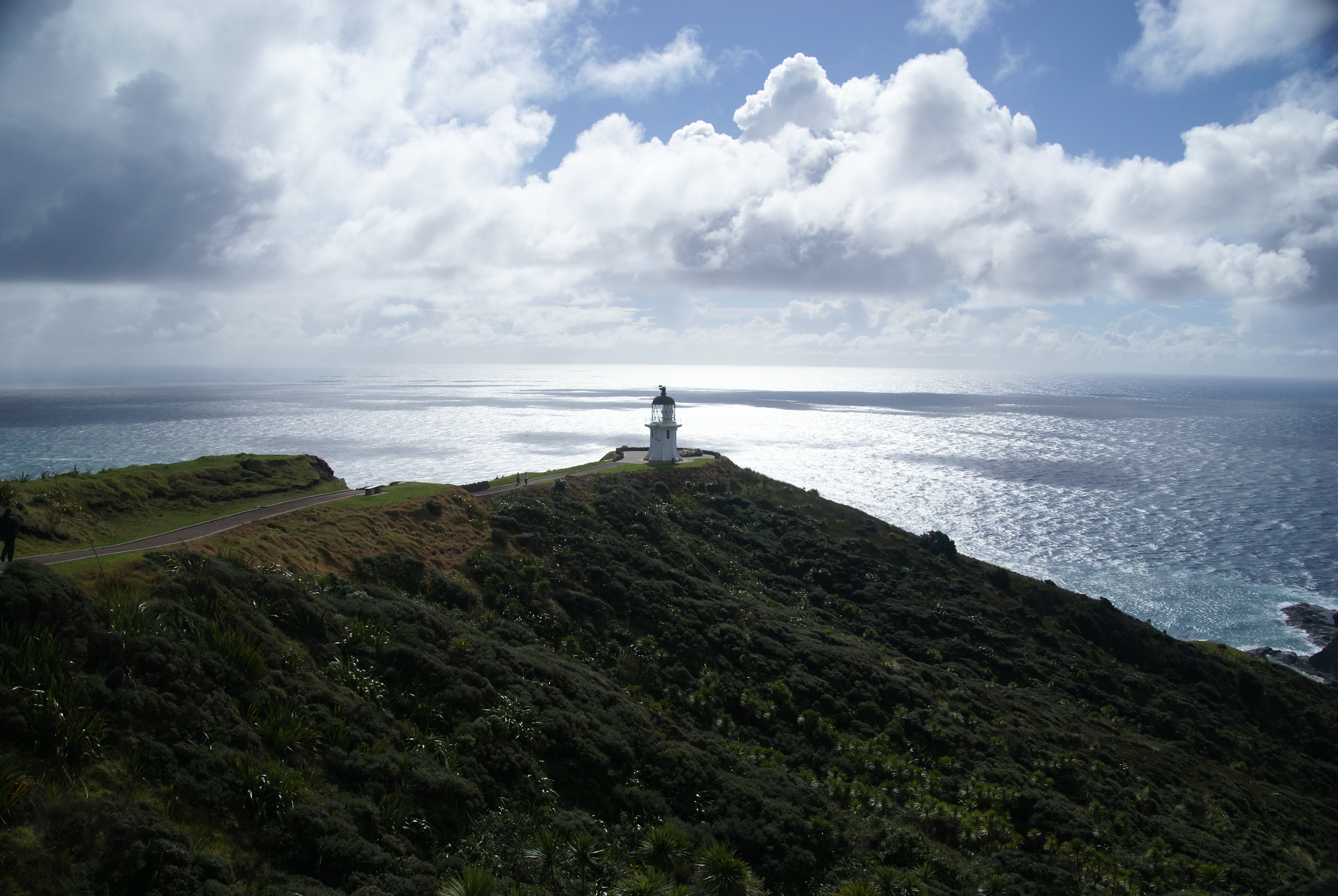 cliff, one person, august 2009, guidance, land, coastline, horizon, cloud - sky, tranquility, scenics - nature, nature, 4K, sea, looking at view, beauty in nature, HD Wallpaper