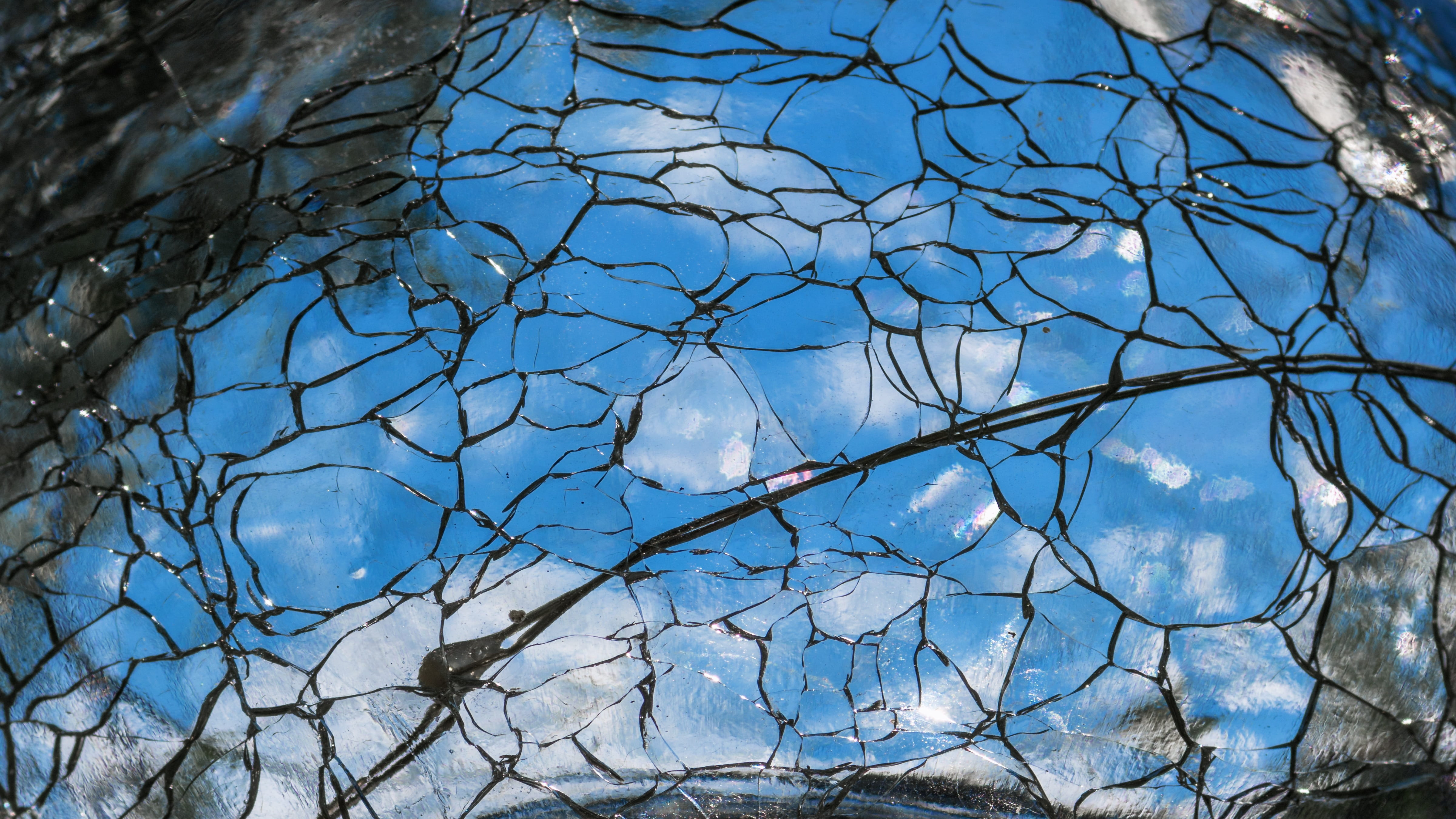 cloud - sky, broken, spieglung, pattern, backgrounds, cracks, beauty in nature, blue, destroyed, sky, winter, bare tree, abstract, shiny, nature, light, HD Wallpaper