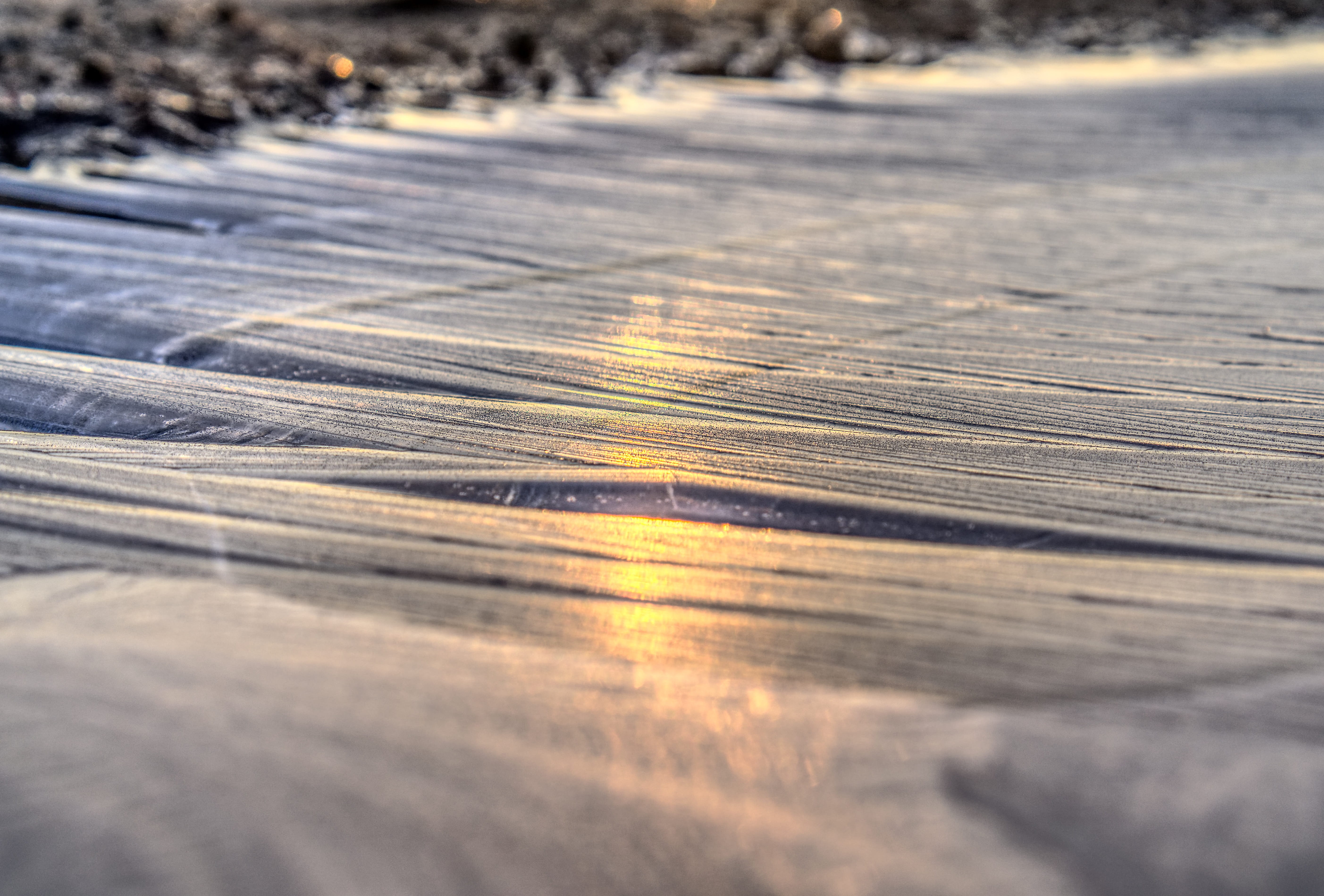 mirroring, close-up, asphalt, contrast, wood, frozen, reflection, out, backgrounds, winter, outdoors, day, selective focus, surface level, sunlight, hdr, HD Wallpaper