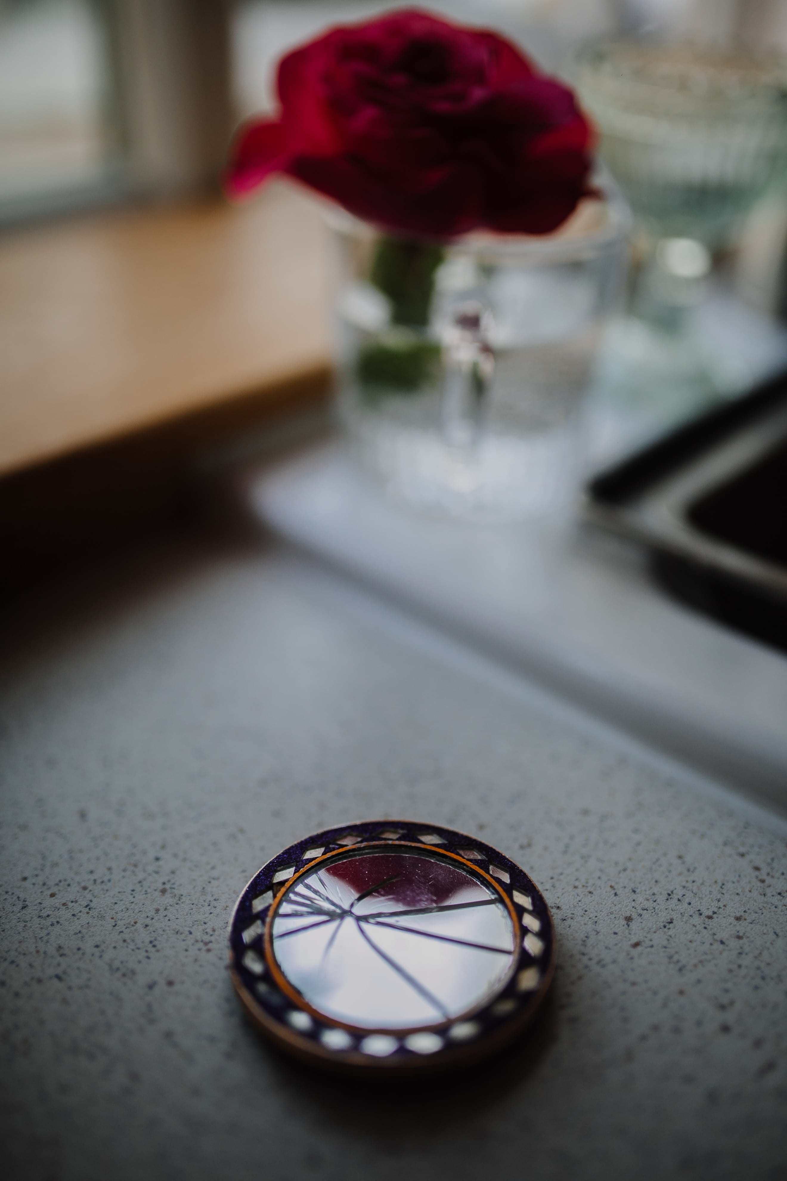 flower, focus on foreground, selective focus, rose - flower, personal accessory, vase, close-up, united kingdom, table, indoors, mirror, ely, flowering plant, Phone HD Wallpaper