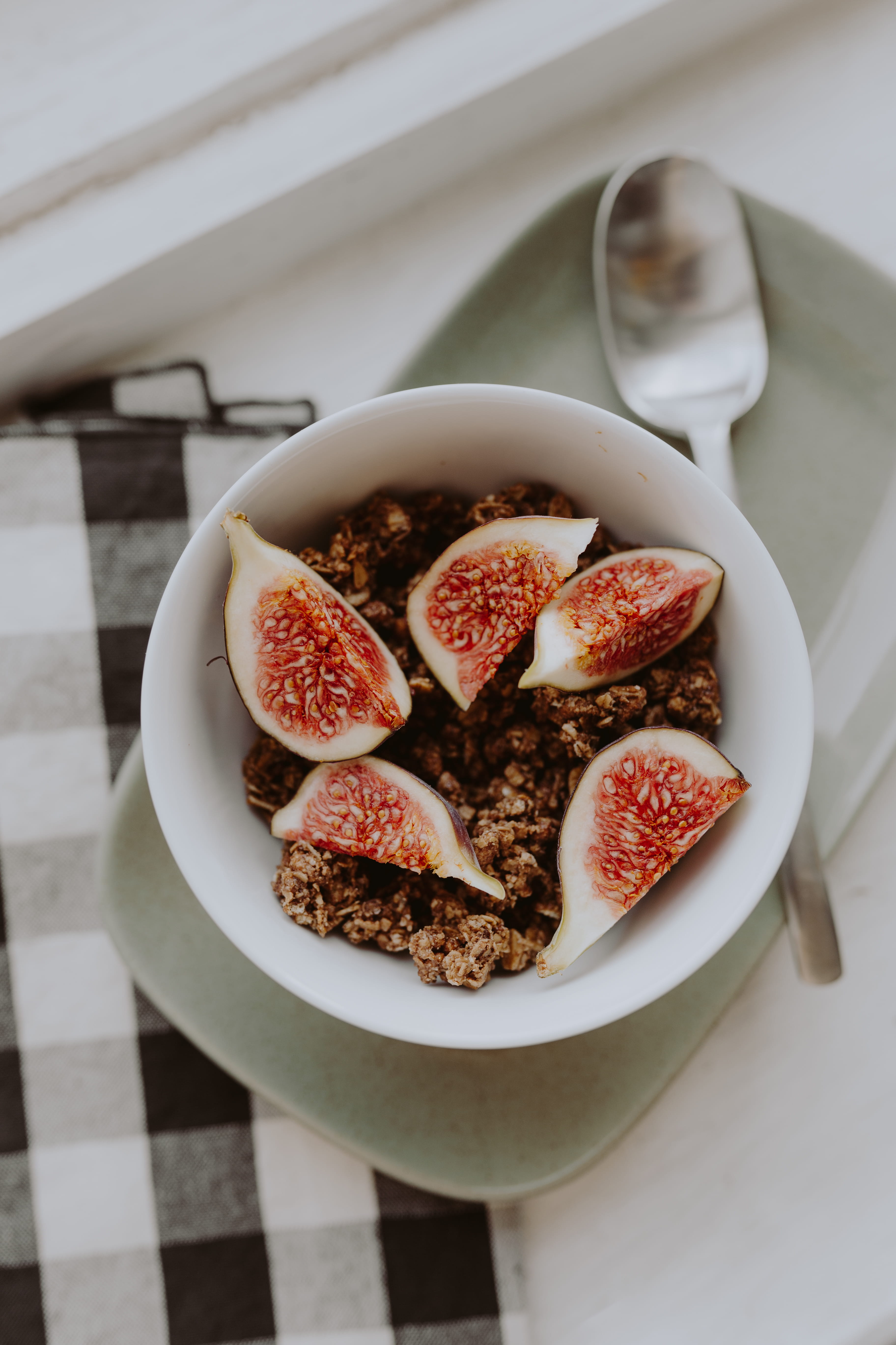 fig, food and drink, meal, close-up, morning, freshness, spoon, cereals, 5K, figs, still life, no people, eating utensil, bowl, wellbeing, directly above, Phone HD Wallpaper