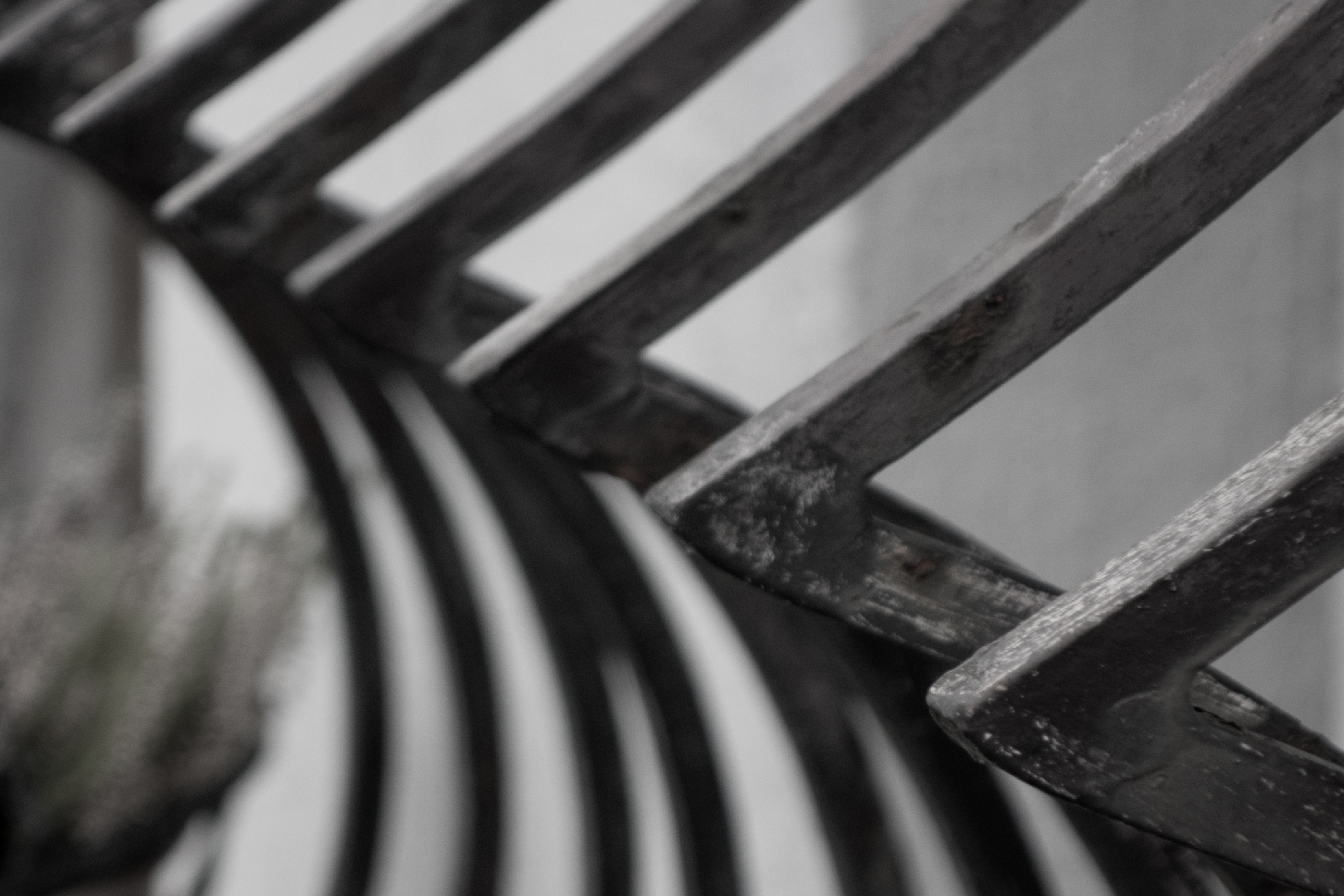 facade, security, curlicue, decorative, grate, window grilles, wood - material, pattern, weathered, wheel, grid, full frame, day, iron - metal, rusty, iron, HD Wallpaper