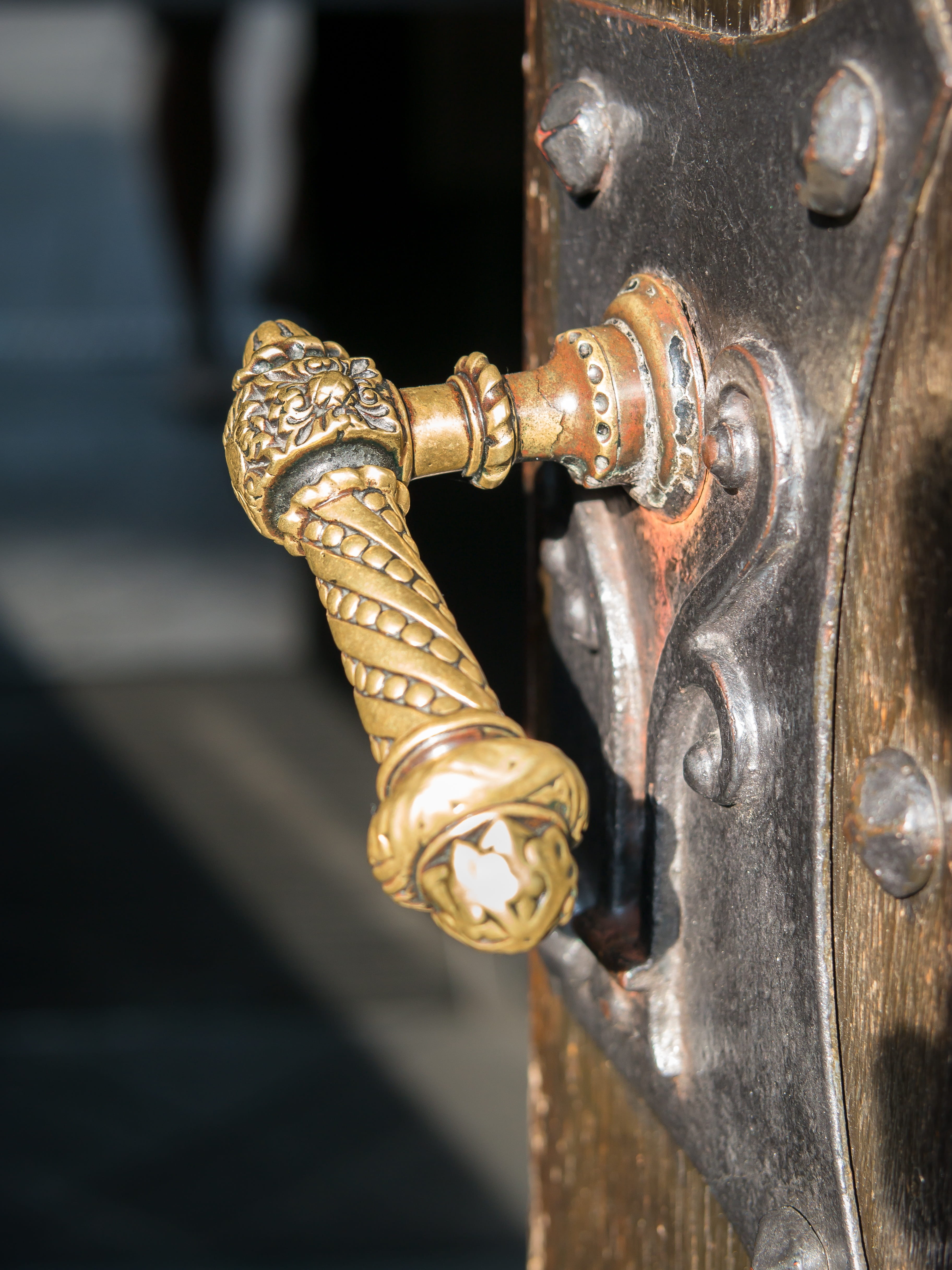 silver colored, Handle, curlicue, design, day, entrance, artfully, art and craft, handle, wood - material, castle, safety, metal, blacksmithing, door hardware, Phone HD Wallpaper
