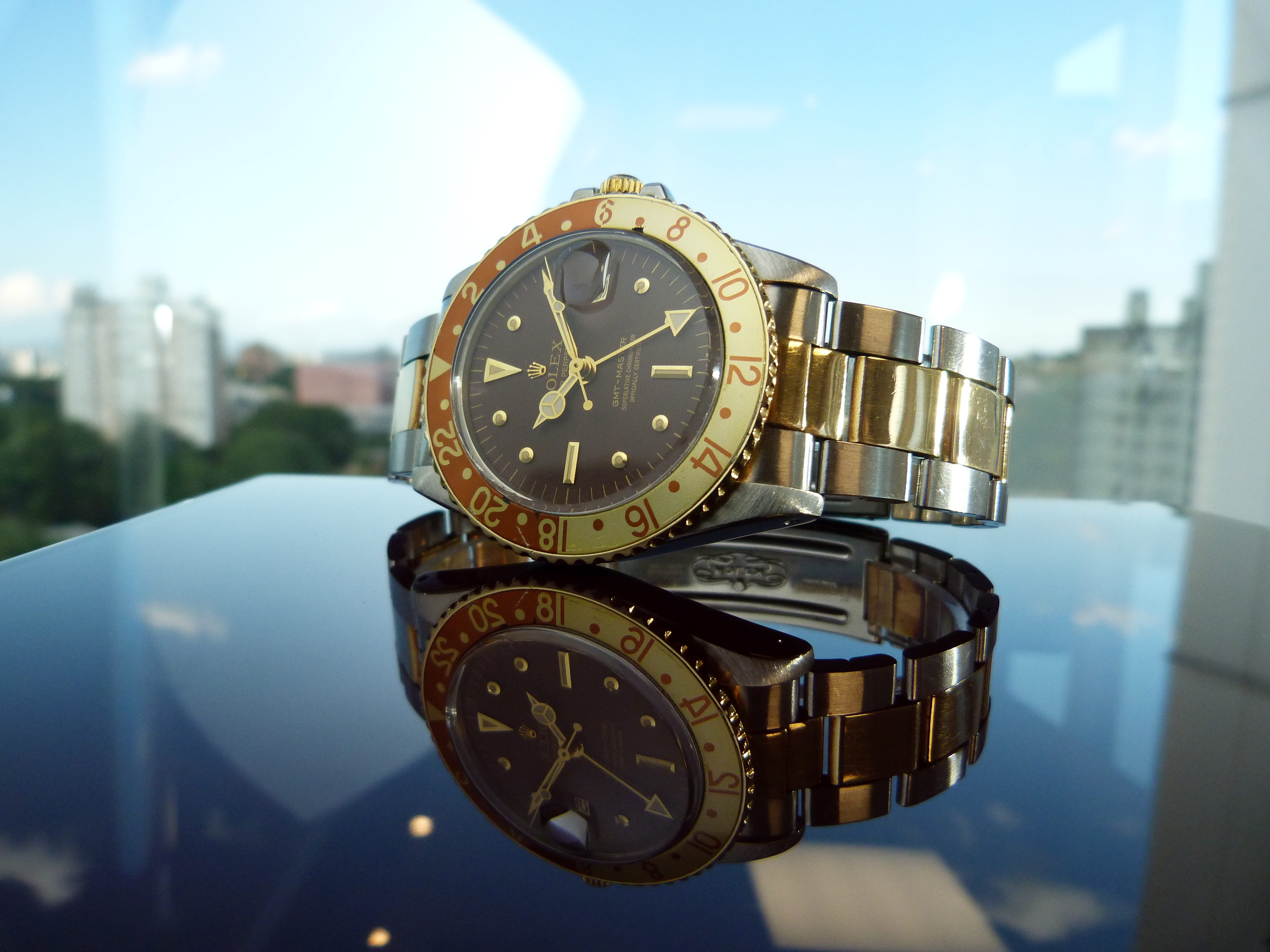 clock face, breitling, sky, architecture, building exterior, accessories, focus on foreground, geometric shape, rolex, personal accessory, nature, outdoors, HD Wallpaper