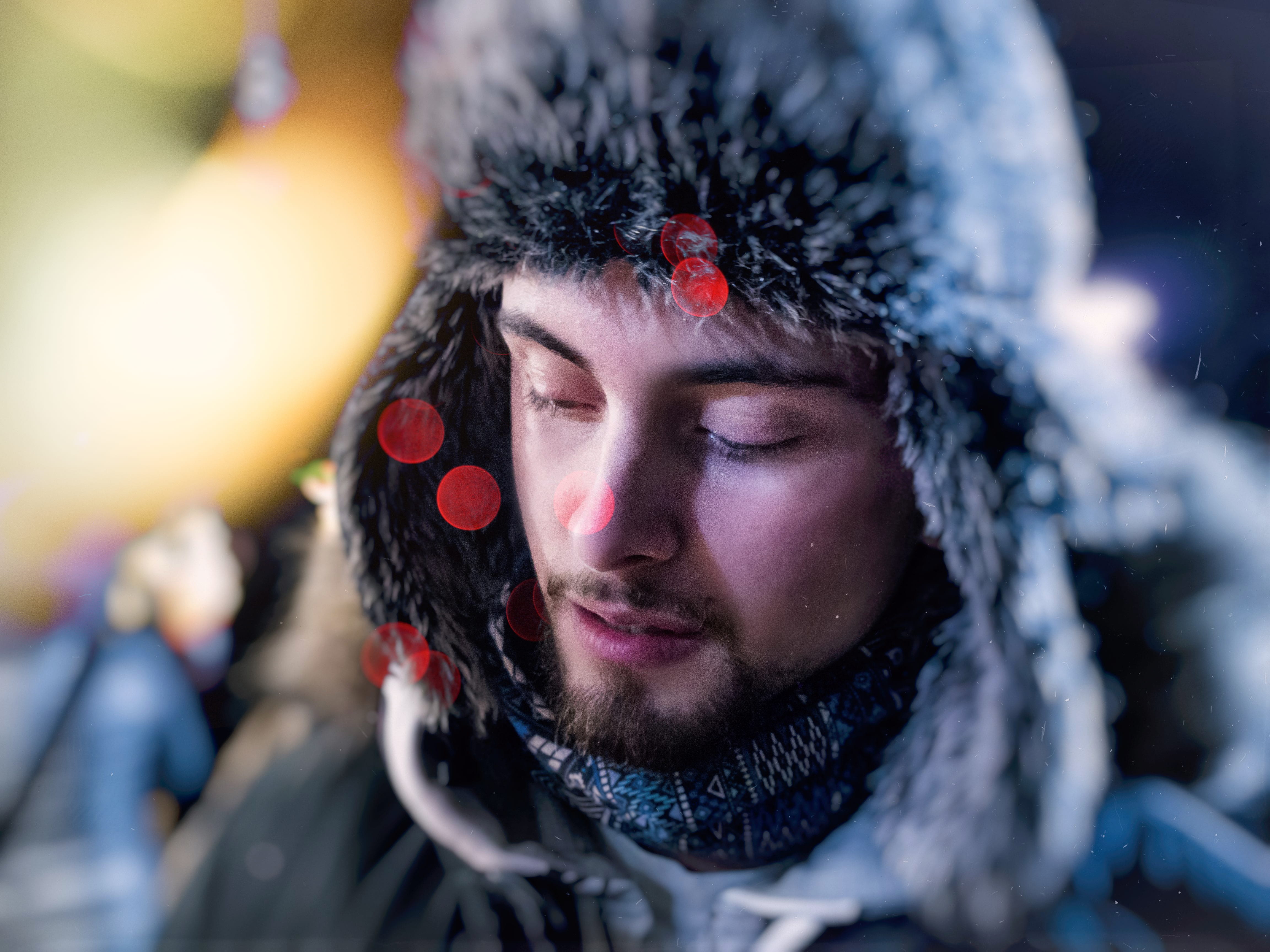 clothing, focus, 4K, looking at camera, aviator, man, portrait, warm clothing, close-up, young men, hairstyle, mid adult, wearing, selective focus, hood - clothing, HD Wallpaper