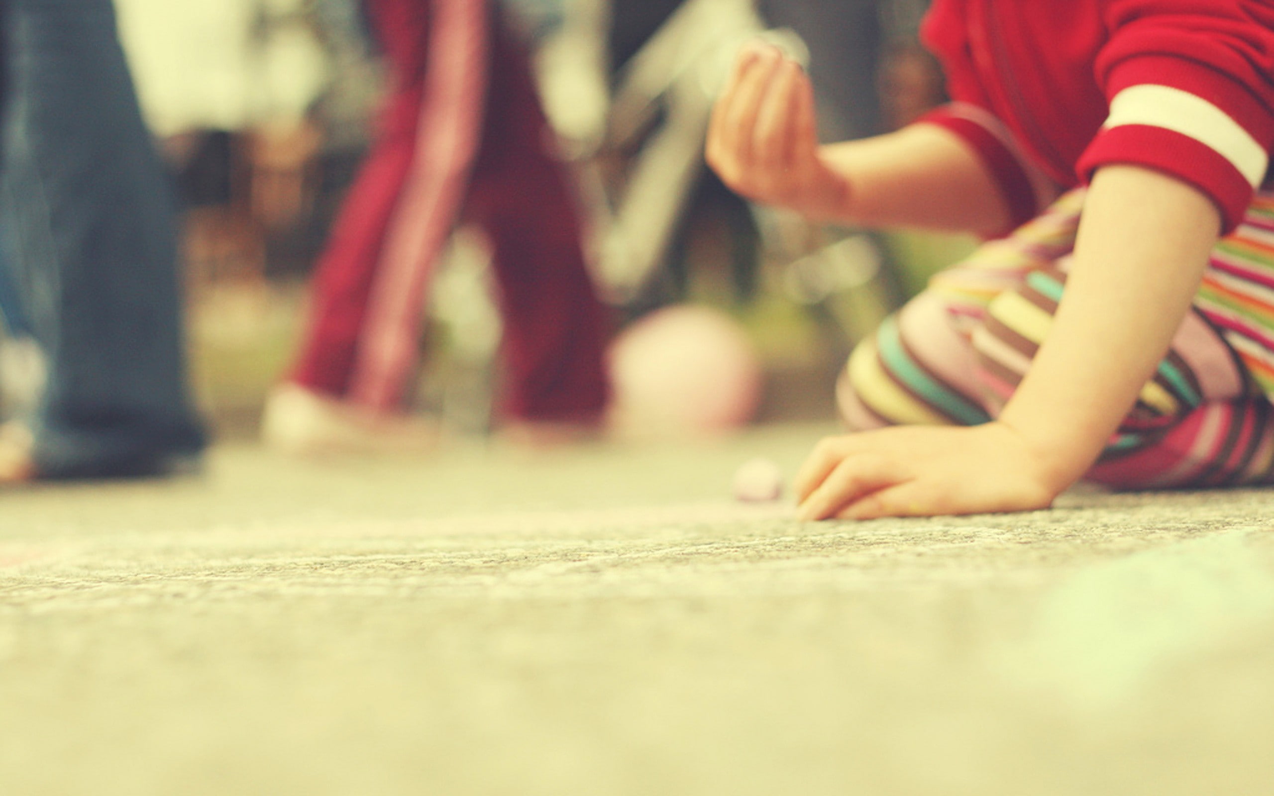 human limb, 2K, sport, child, leisure activity, children, body part, hand, human foot, outdoors, childhood, people, offspring, human hand, day, human leg, HD Wallpaper