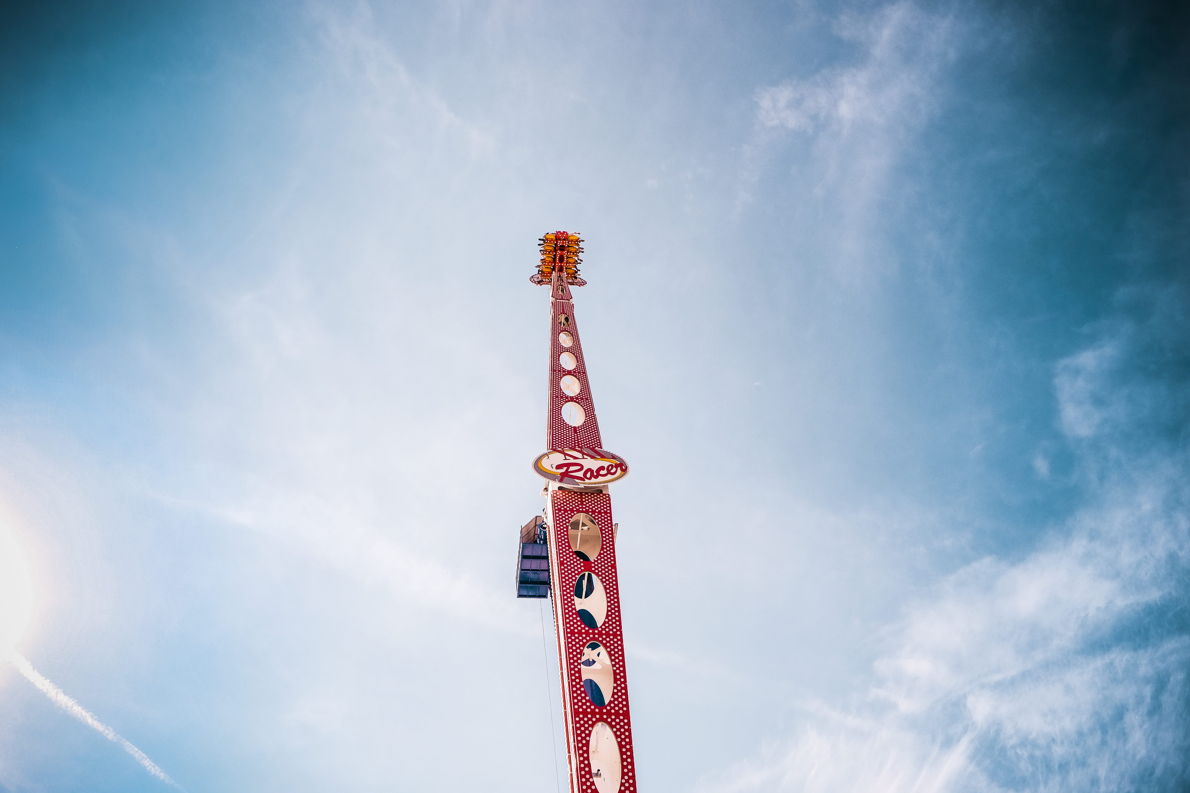 cloud - sky, xxl racer, sky, amusement, munich, music, spring festival, blue, racer, theme, height, theresienwiese, no people, fun ride, communication, HD Wallpaper