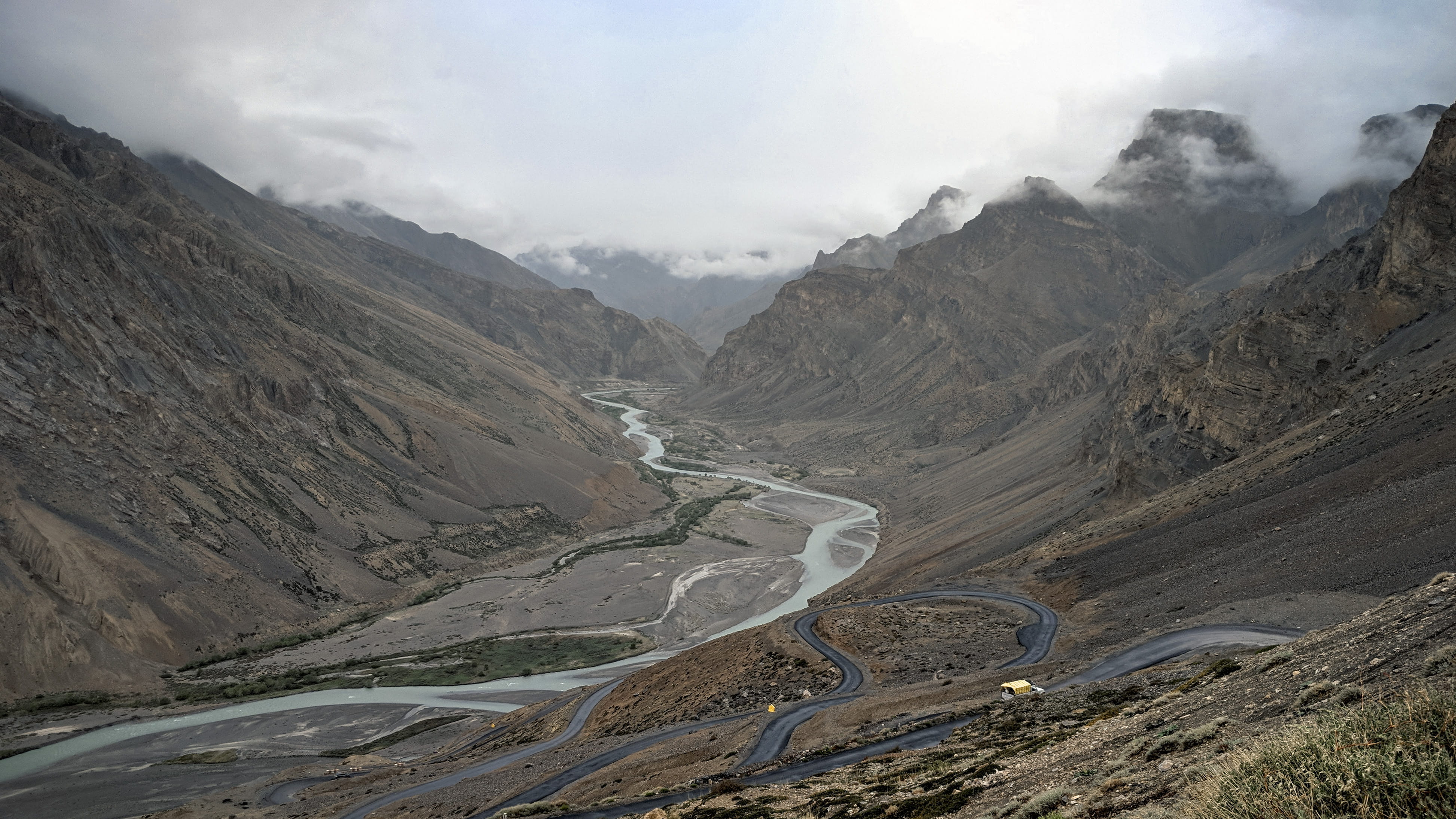 himalayas, dirt road, non-urban scene, mountain road, highway, way, no people, gata loops, slope, sky, beauty in nature, road, mountain, land, ground, white, HD Wallpaper