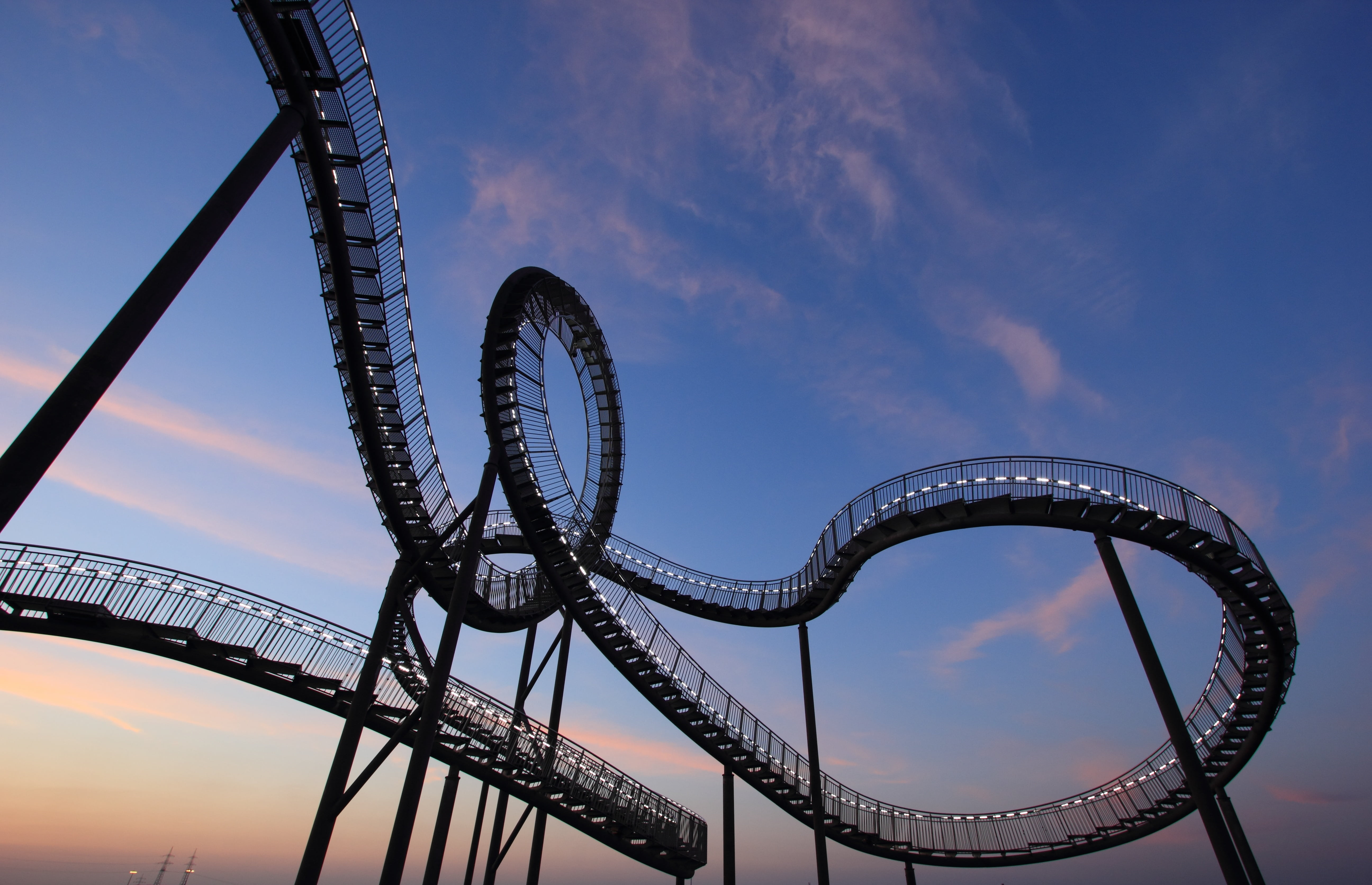 rollercoaster, amusement park ride, duisburg, excitement, fun, cloud - sky, tiger, architecture, amusement park, travel destinations, turtle, 5K, day, HD Wallpaper