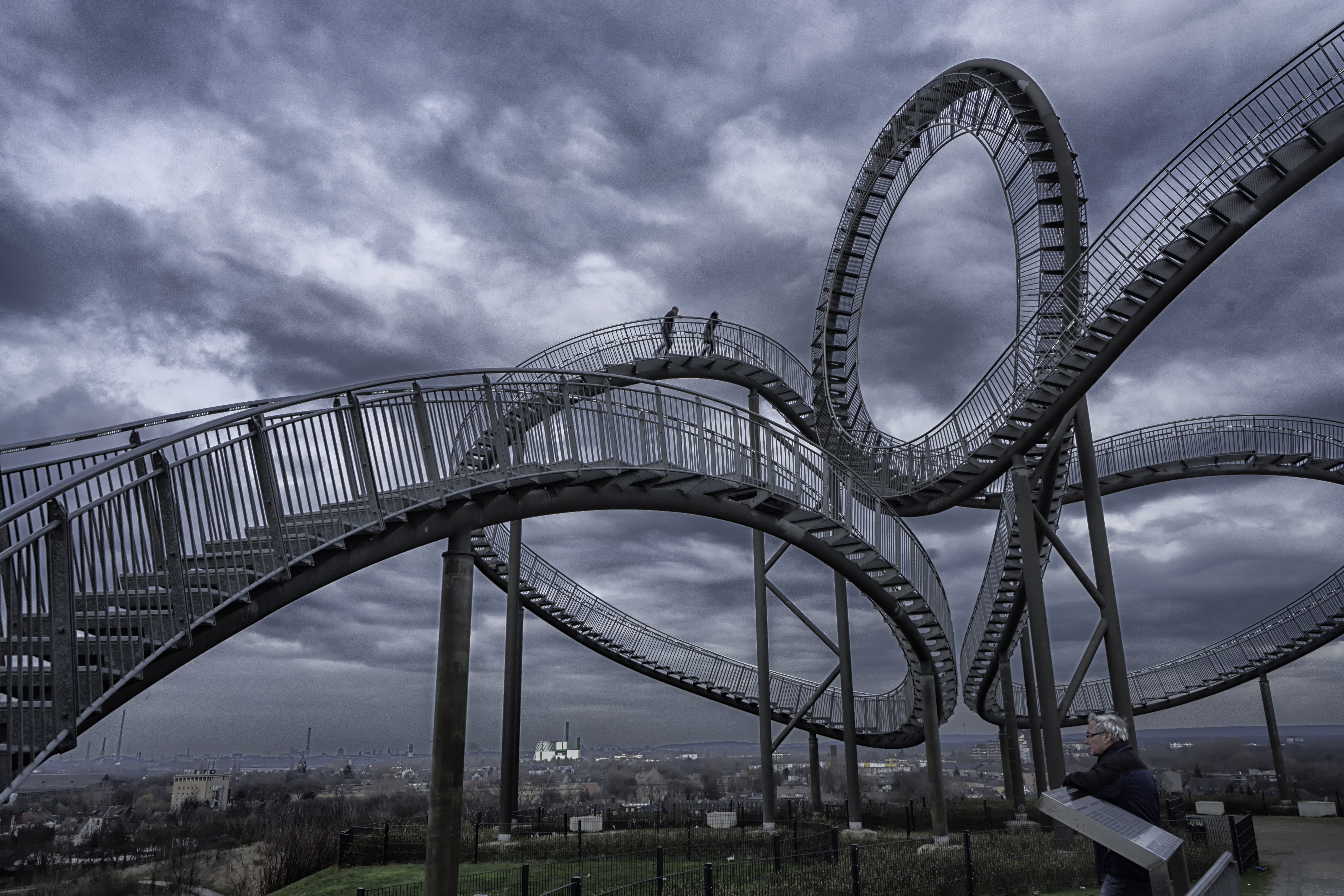 amusement park ride, no people, low angle view, connection, duisburg, water, sky, alloy, cityscape, germany, arts culture and entertainment, bridge, 5K, HD Wallpaper