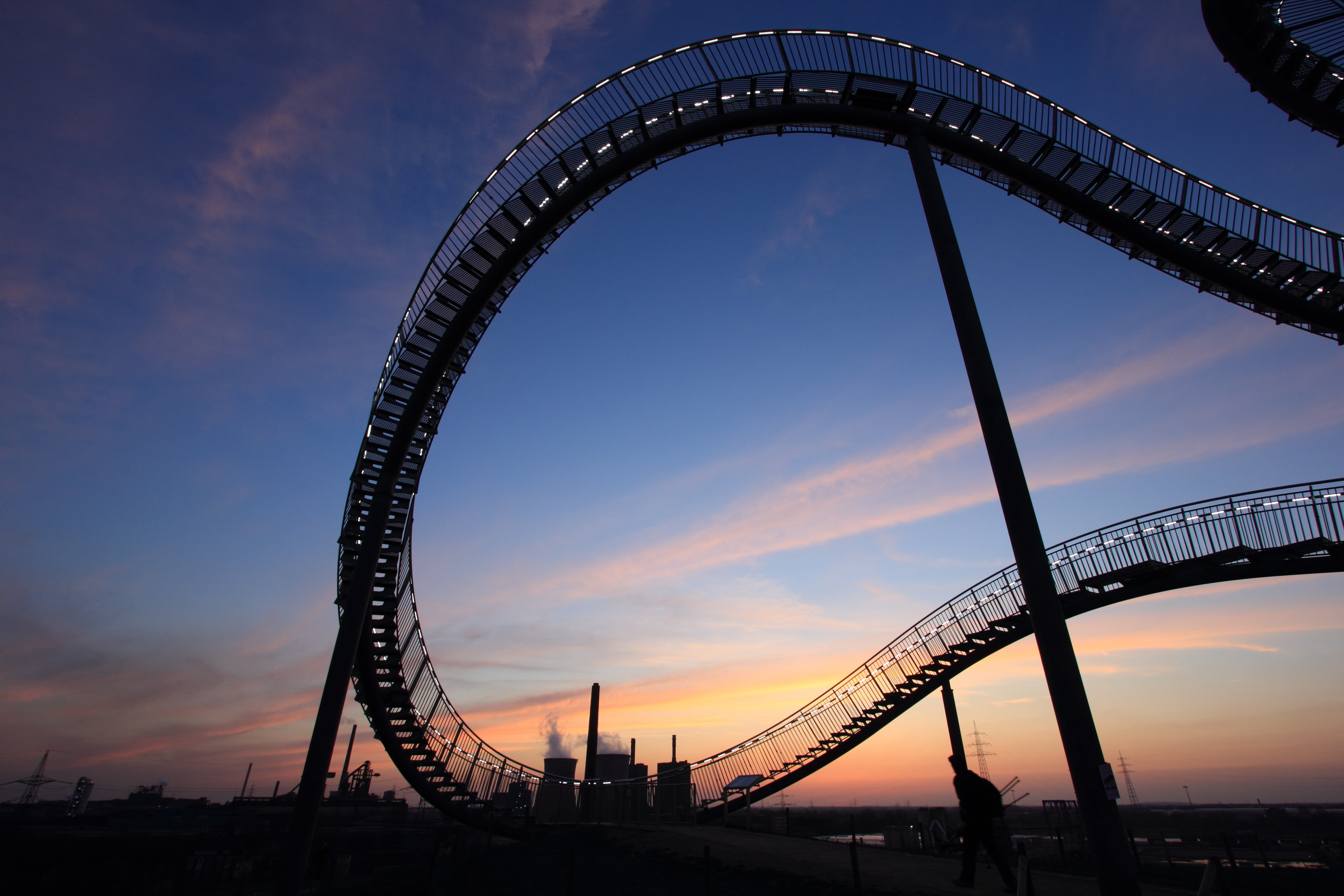 low angle view, built structure, nature, arts culture and entertainment, germany, art, 4K, cloud - sky, culture, amusement park ride, tourism, tiger, travel destinations, HD Wallpaper