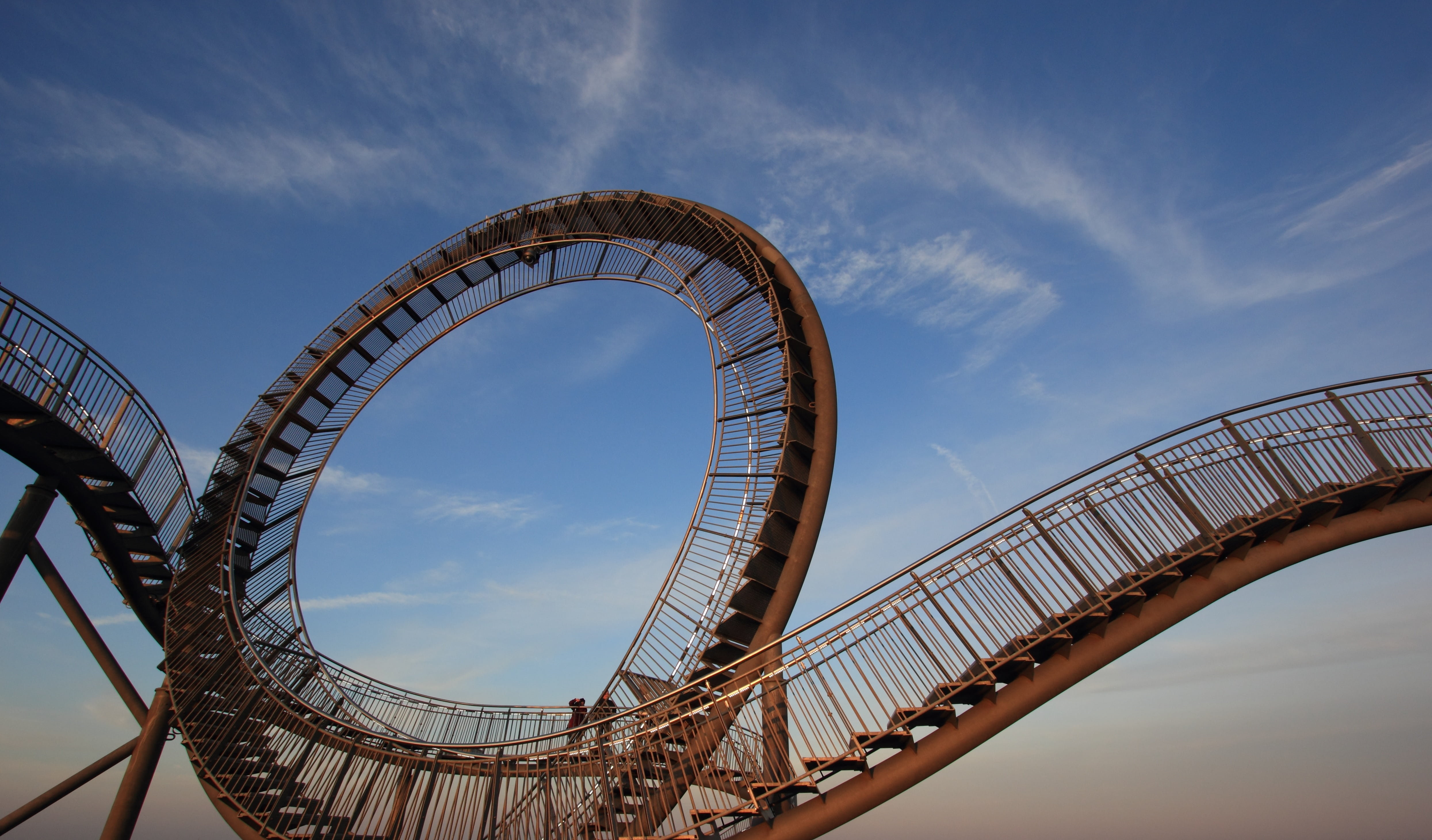 cloud - sky, amusement park, germany, sculpture, fun, sky, nature, architecture, arts culture and entertainment, bridge, positive emotion, 4K, duisburg, HD Wallpaper