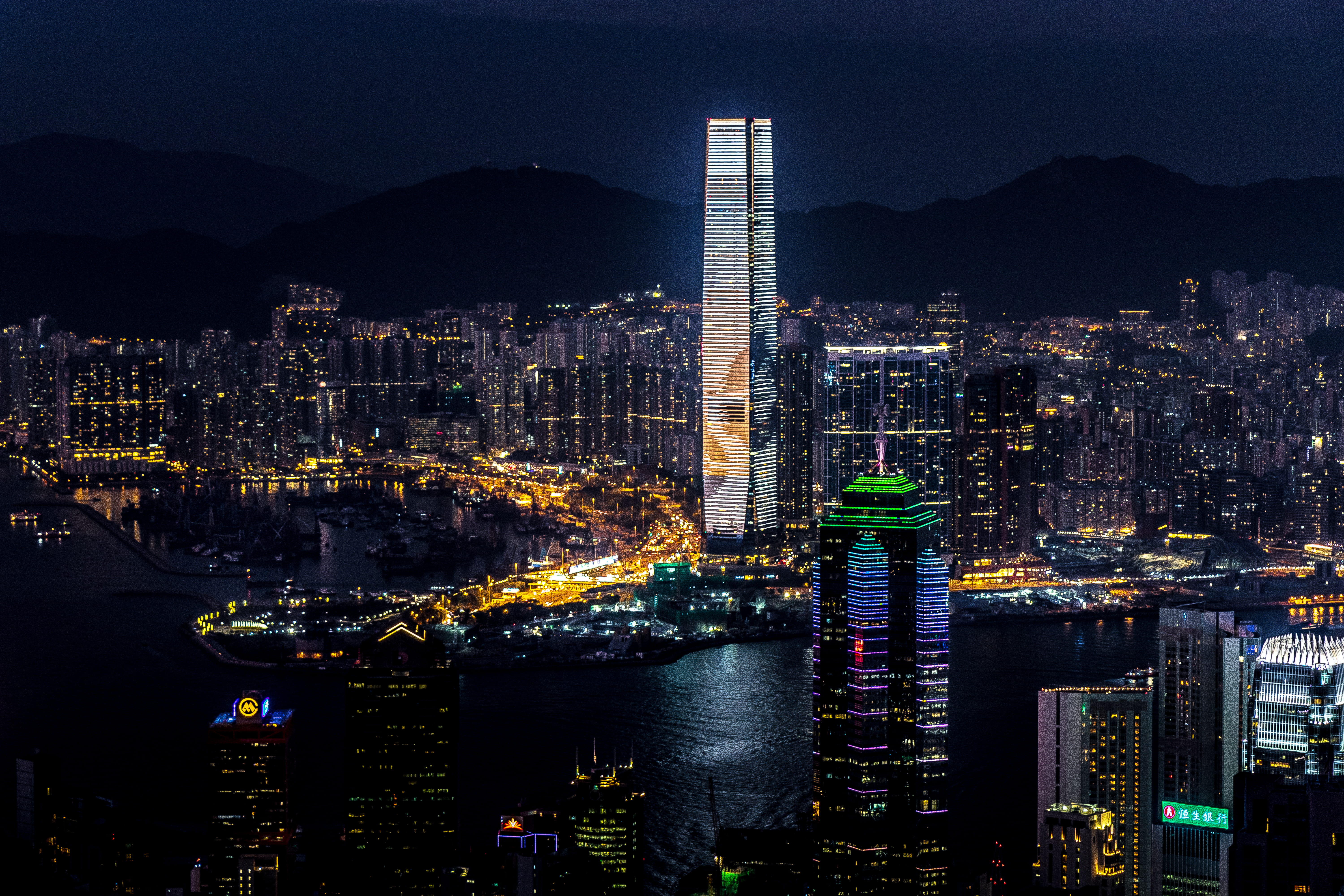 urban, city, buildings, dark, office building exterior, crowded, mountains, building exterior, waterfront, water, financial district, skyline, evening, HD Wallpaper