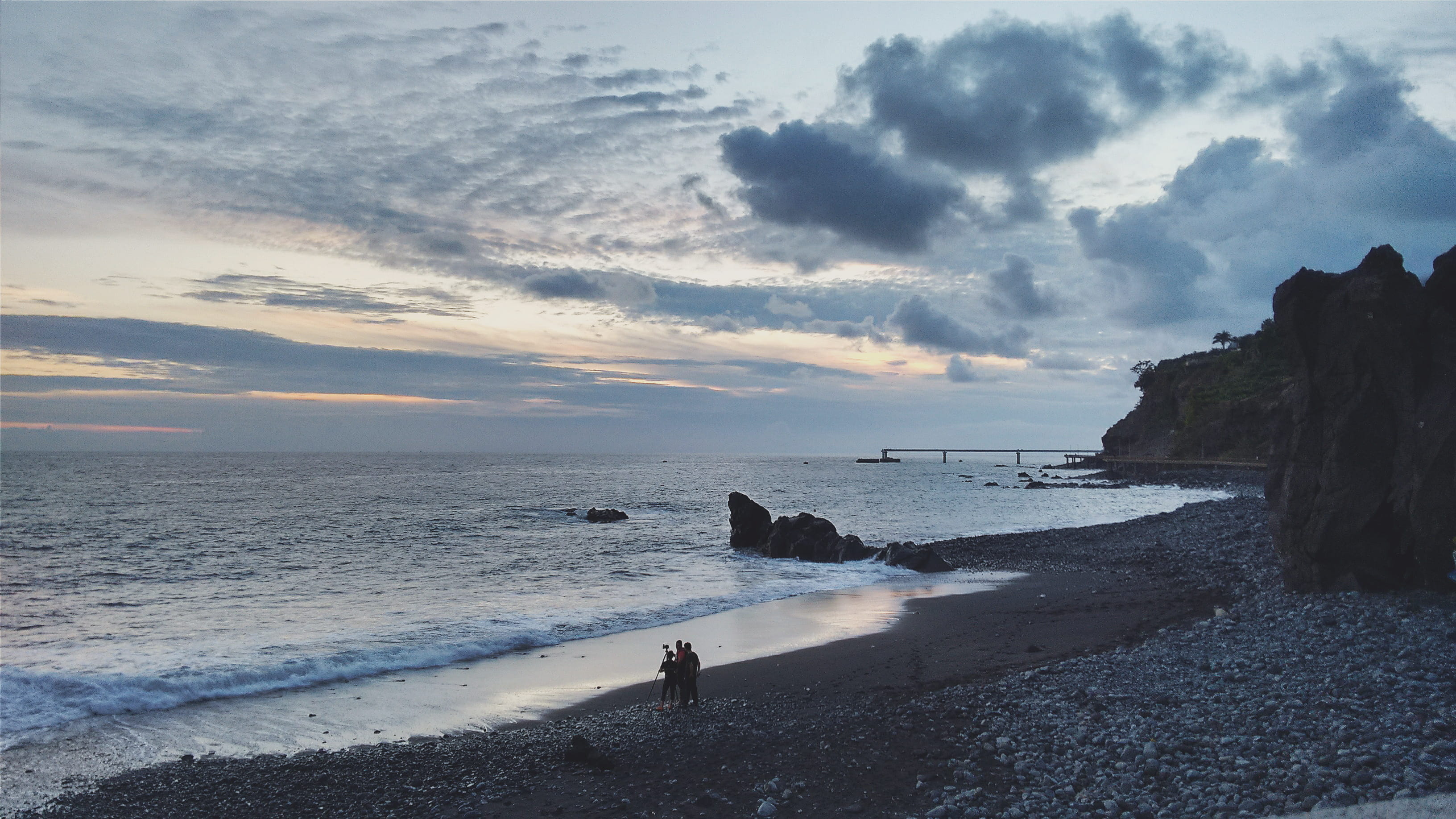 madeira island, horizon over water, south, horizon, coast, stone sculptures, land, cloud - sky, sea, beauty in nature, real people, beach, sky, photo, rock, HD Wallpaper