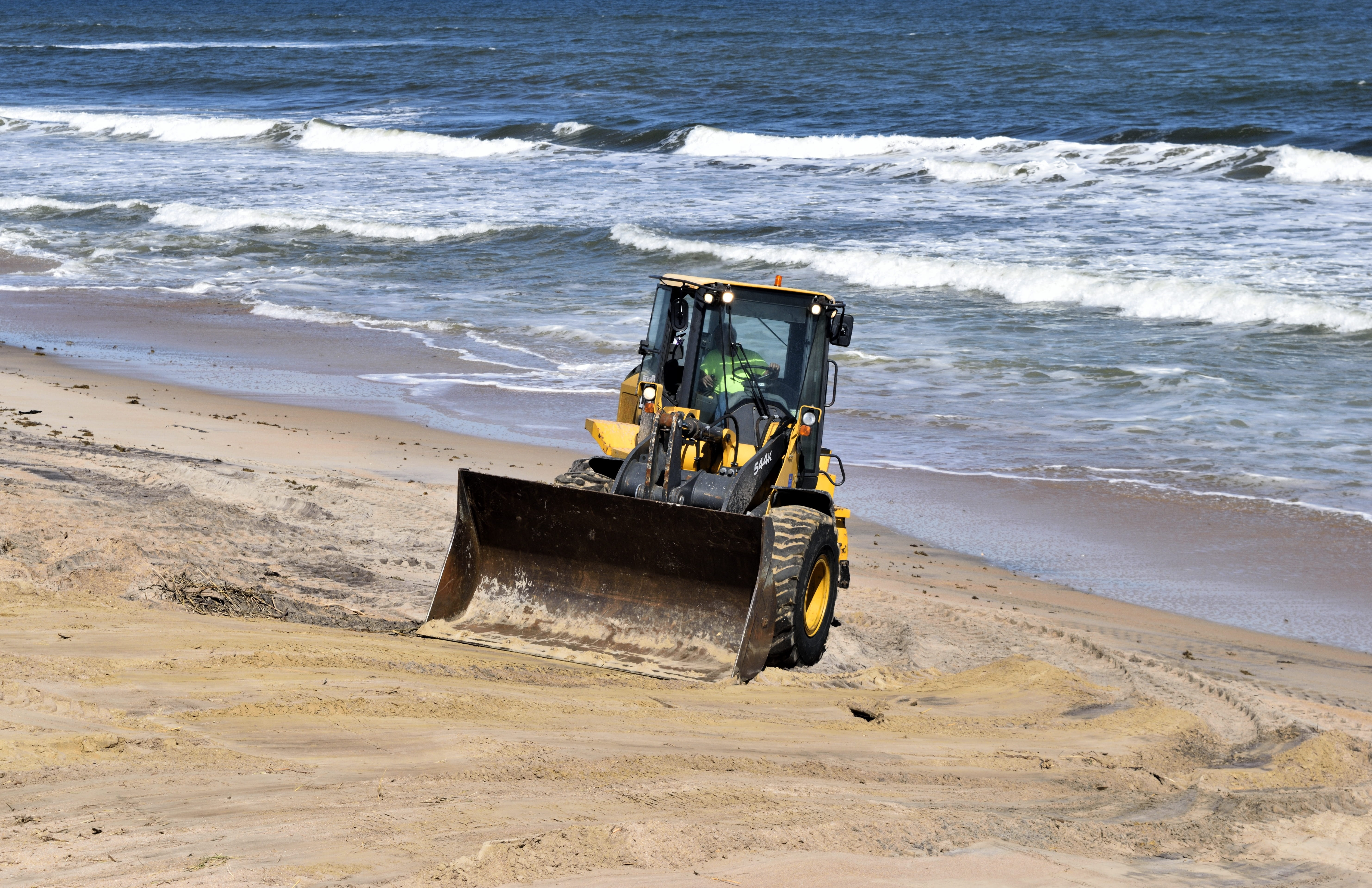 seascape, shore, aquatic sport, surf, land, wave, waves, transportation, people, construction machinery, outdoor, Tractor, debris hurricane, bulldozer, HD Wallpaper