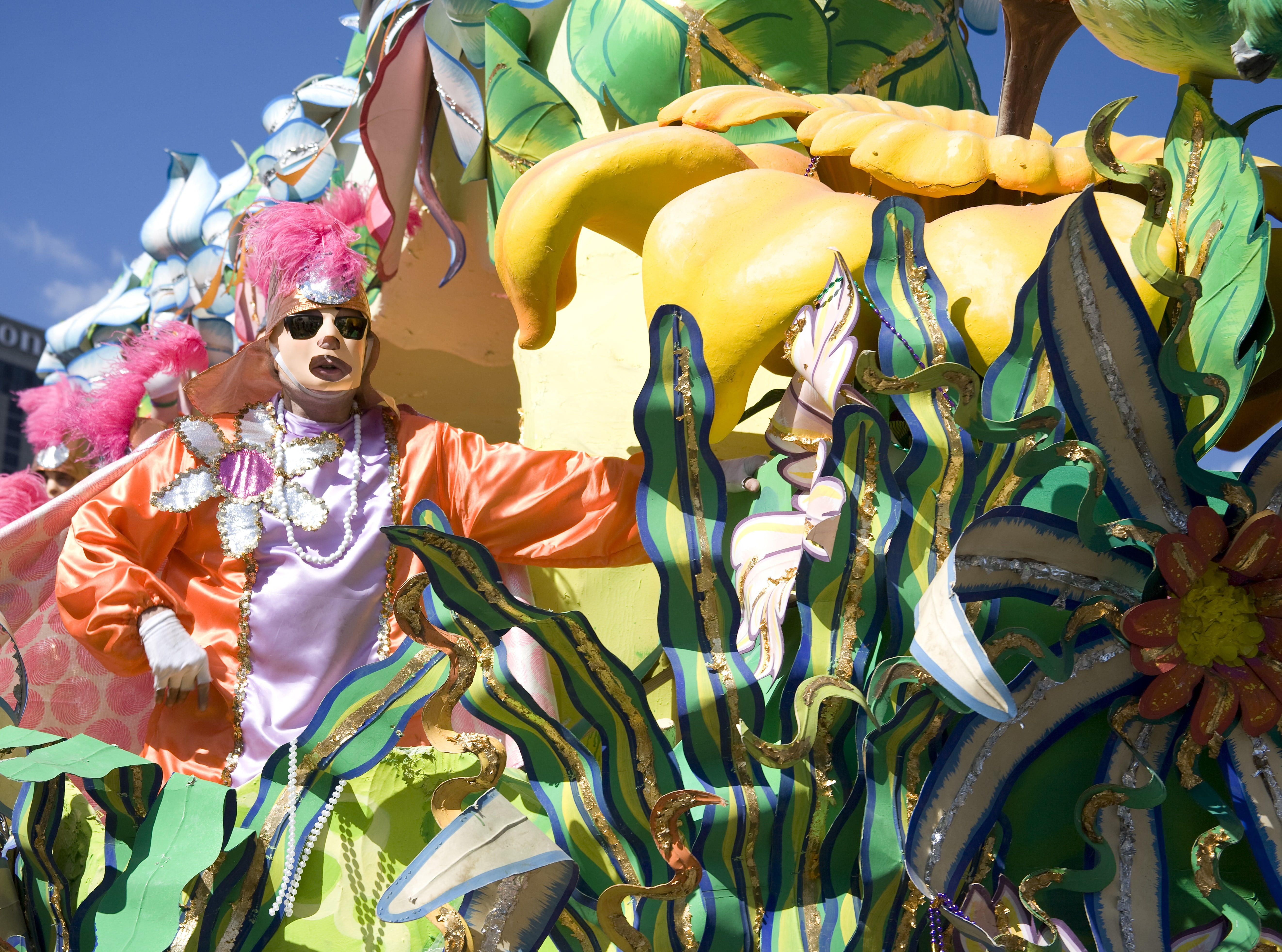new orleans, male likeness, street, fat tuesday, costume, nature, sculpture, louisiana, festival, colorful, representation, celebrate, orange, carnival, HD Wallpaper
