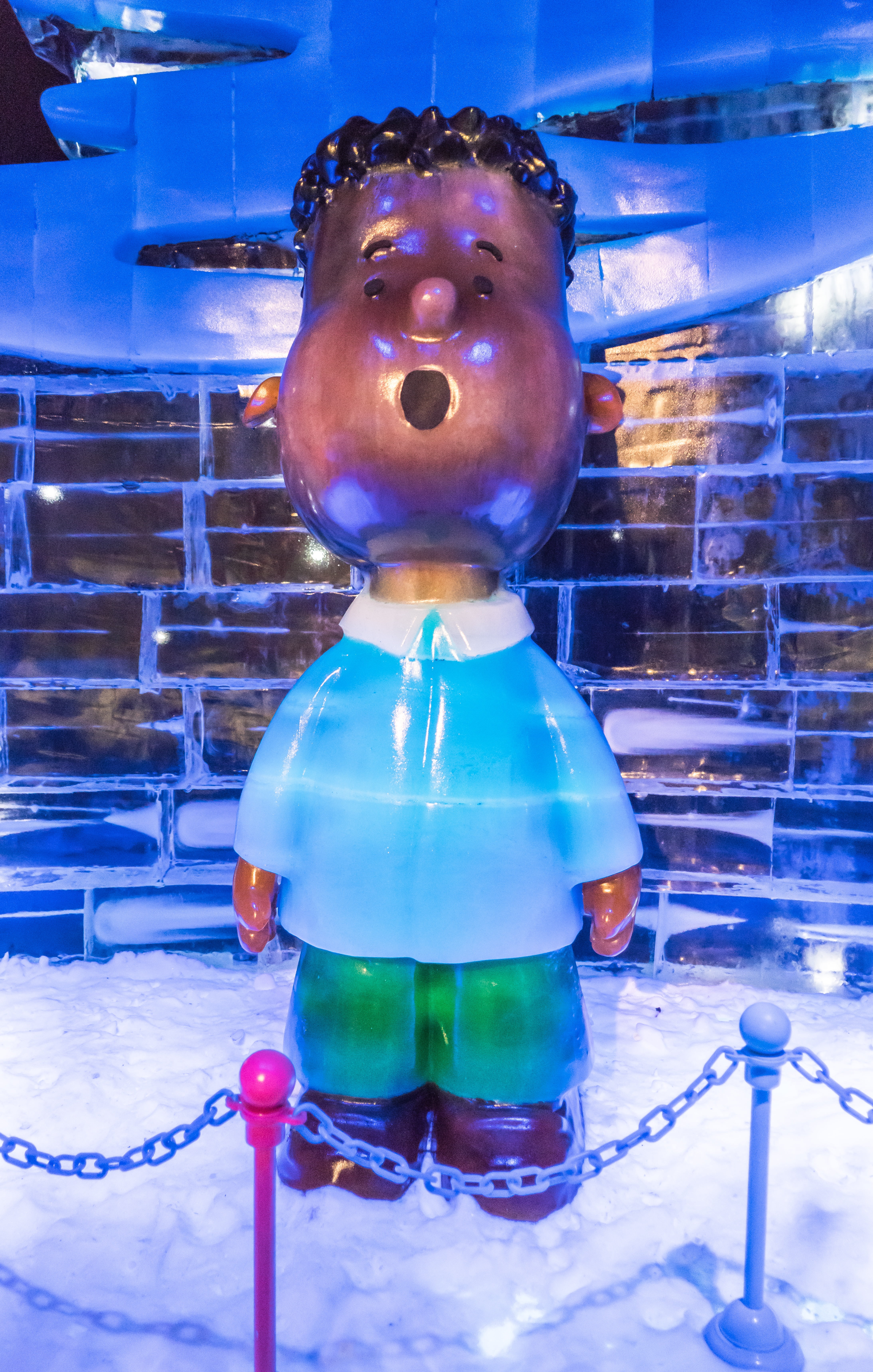 still life, gaylord palms, celebration, winter, merry, holiday, toy, nature, food and drink, december, child, front view, characters, ice sculptures, exhibit, Phone HD Wallpaper