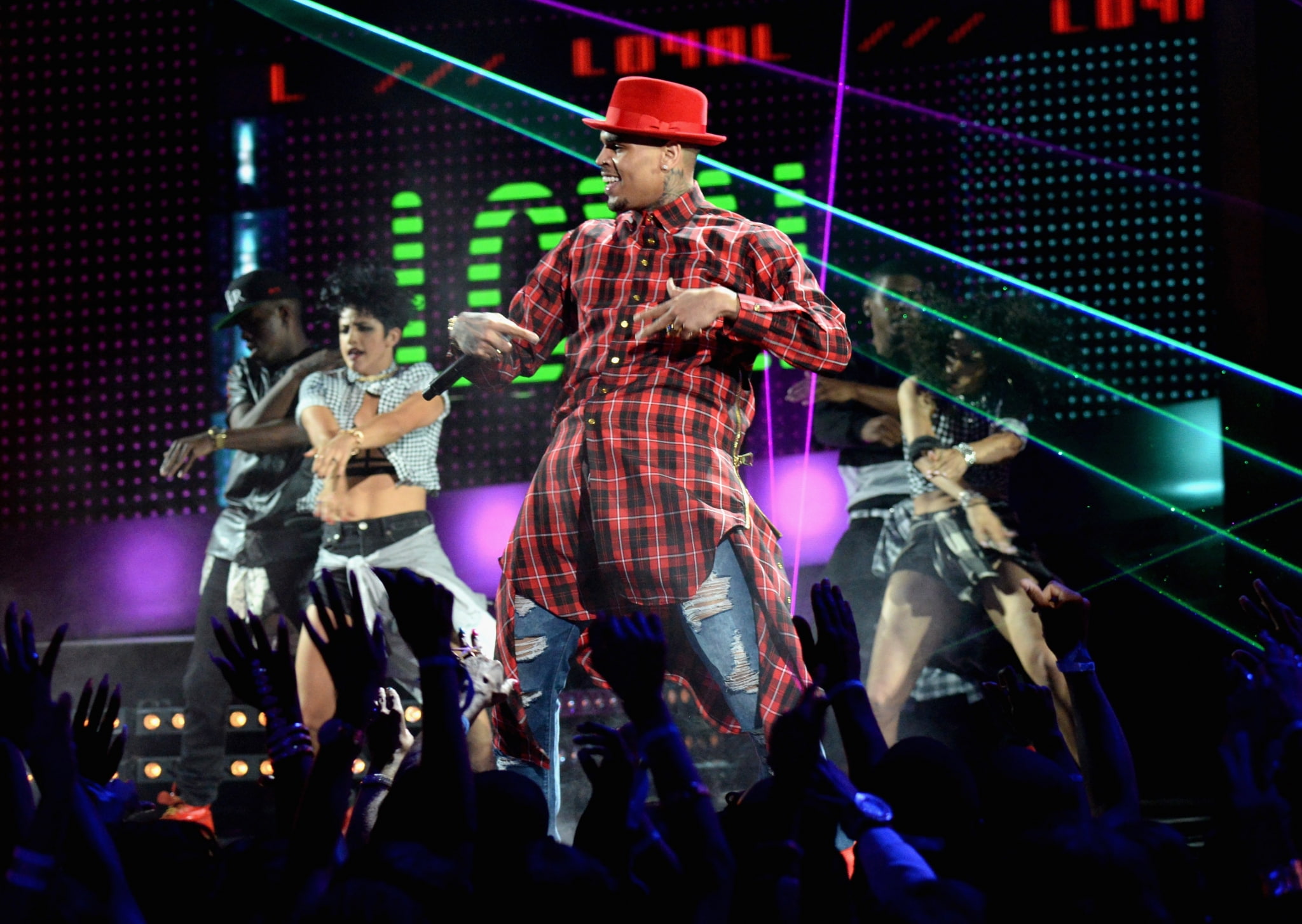 adult, women, light, audience, stage, festival, positive emotion, large group of people, chris brown pictures to download, excitement, night, stage - performance space, HD Wallpaper