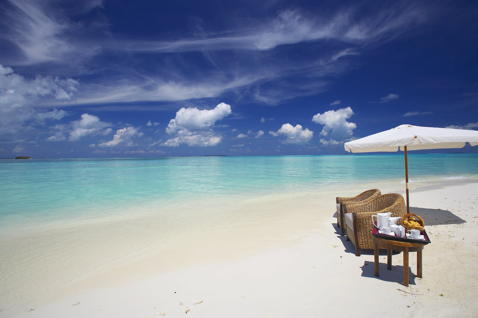 two, scenics - nature, tropical Climate, armchairs, cloud - sky, seascape, water, horizon over water, blue, wicker, chair, scenics, beauty In Nature, vacations, HD Wallpaper