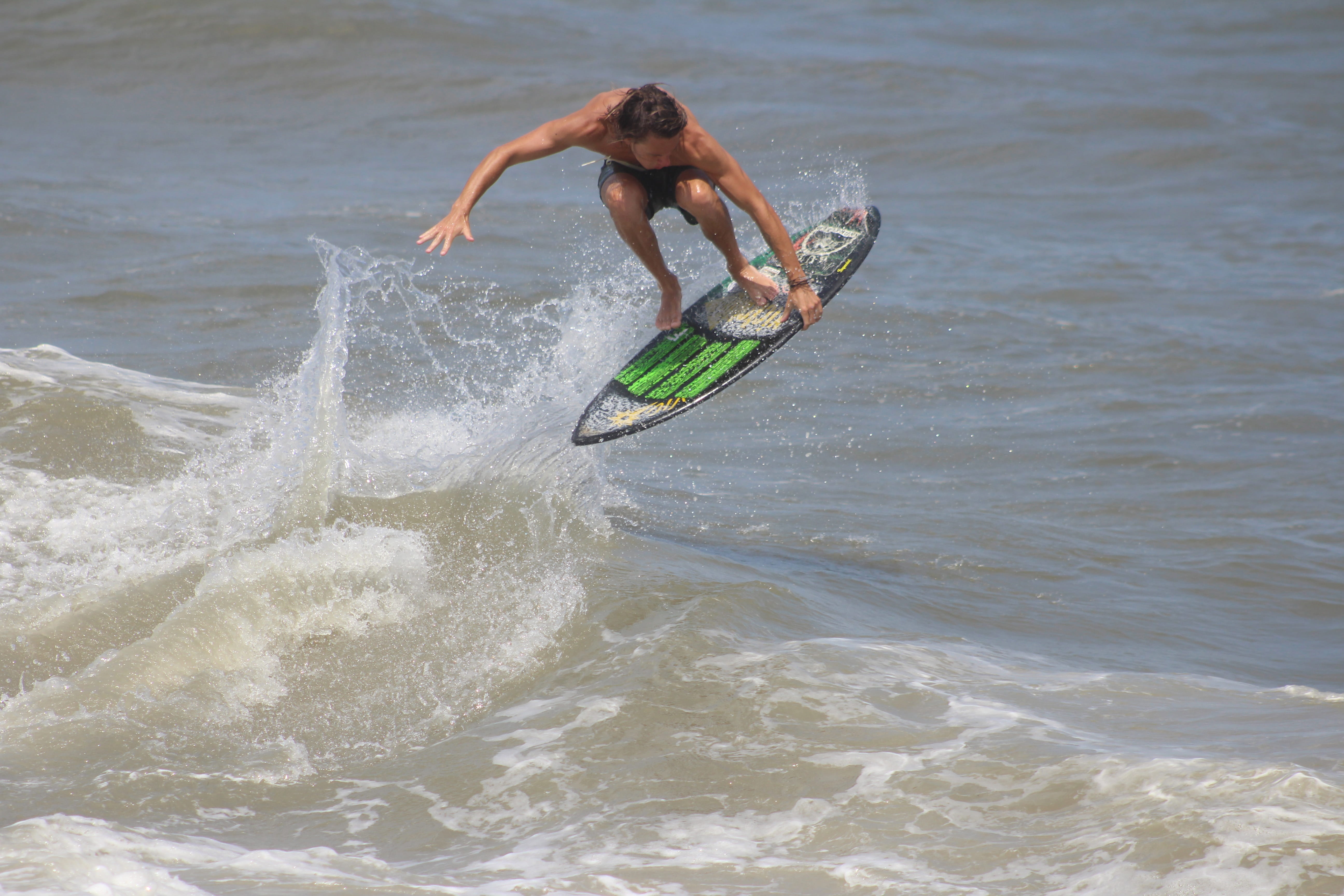 motion, lifestyle, lifestyles, ocean, skill, men, wave, surfing, waves, outdoors, one person, real people, 5K, nature, waterfront, skimboard, sea, summer, HD Wallpaper