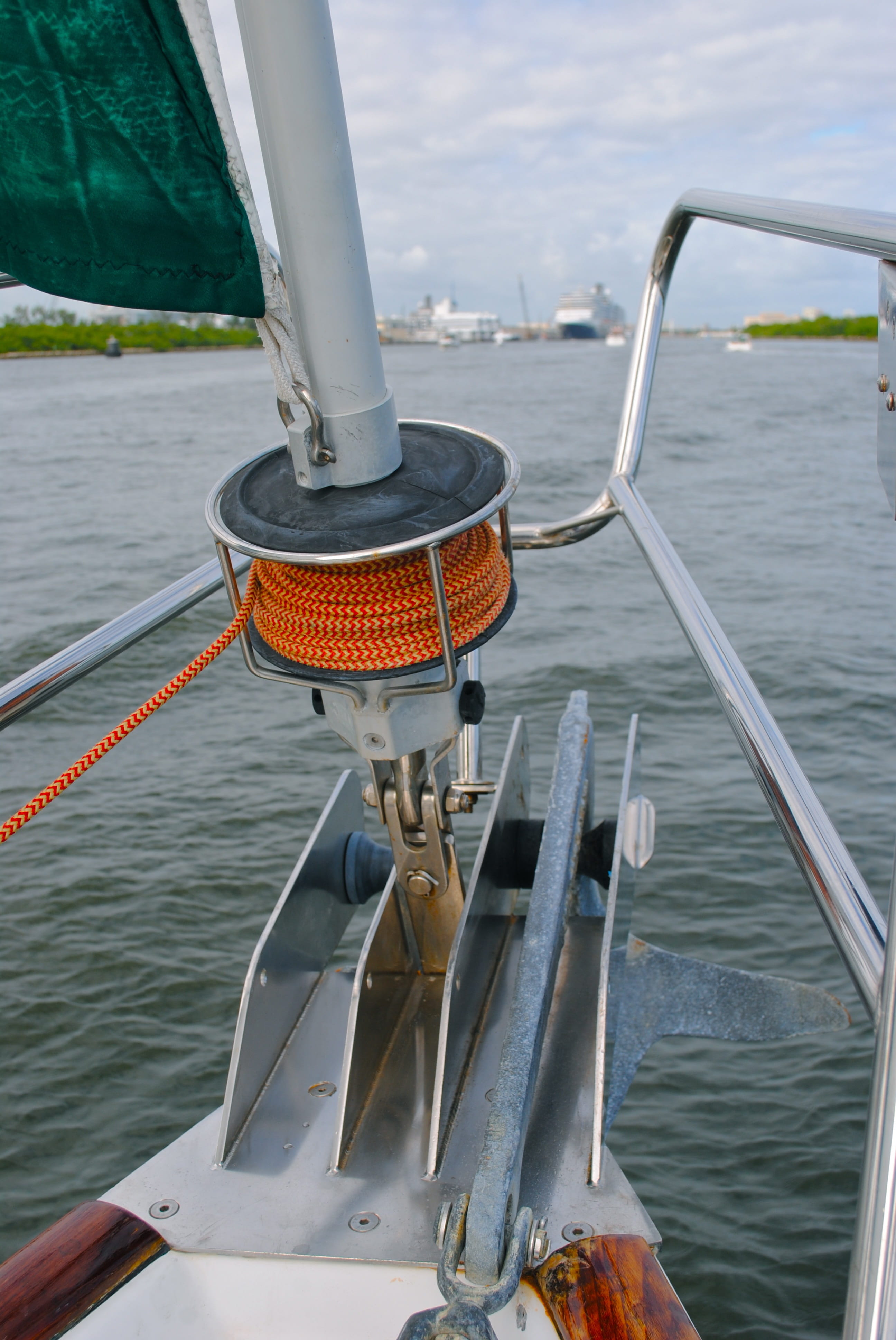 day, intracoastal, rope, winch, nature, nautical vessel, water, metal, florida, mode of transportation, moored, rigging, focus on foreground, close-up, Phone HD Wallpaper