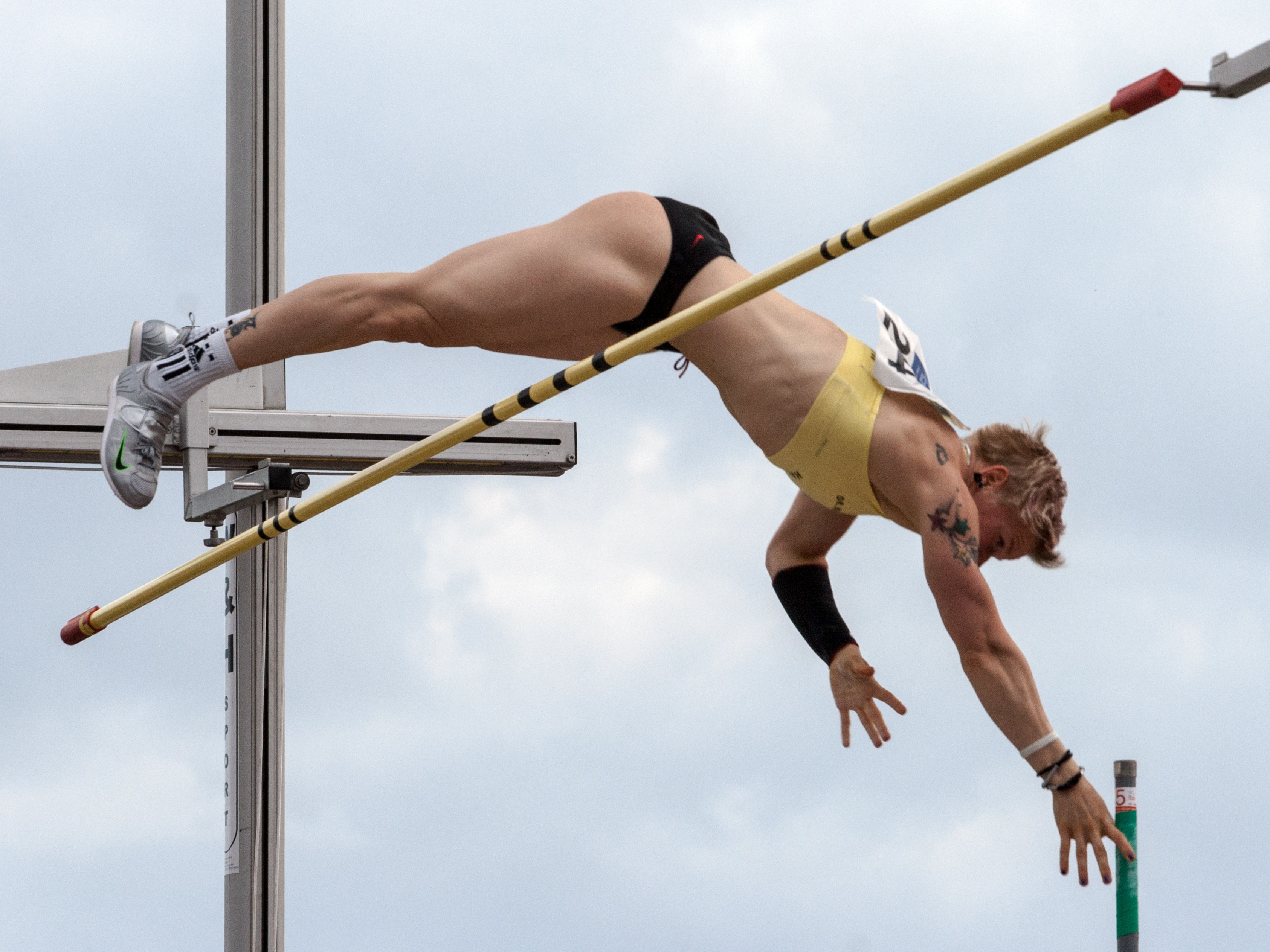 clothing, outdoors, healthy lifestyle, sport, 2K, athlete, lifestyles, exercising, athletics, one person, strength, skill, junior gala mannheim, gymnastics, HD Wallpaper