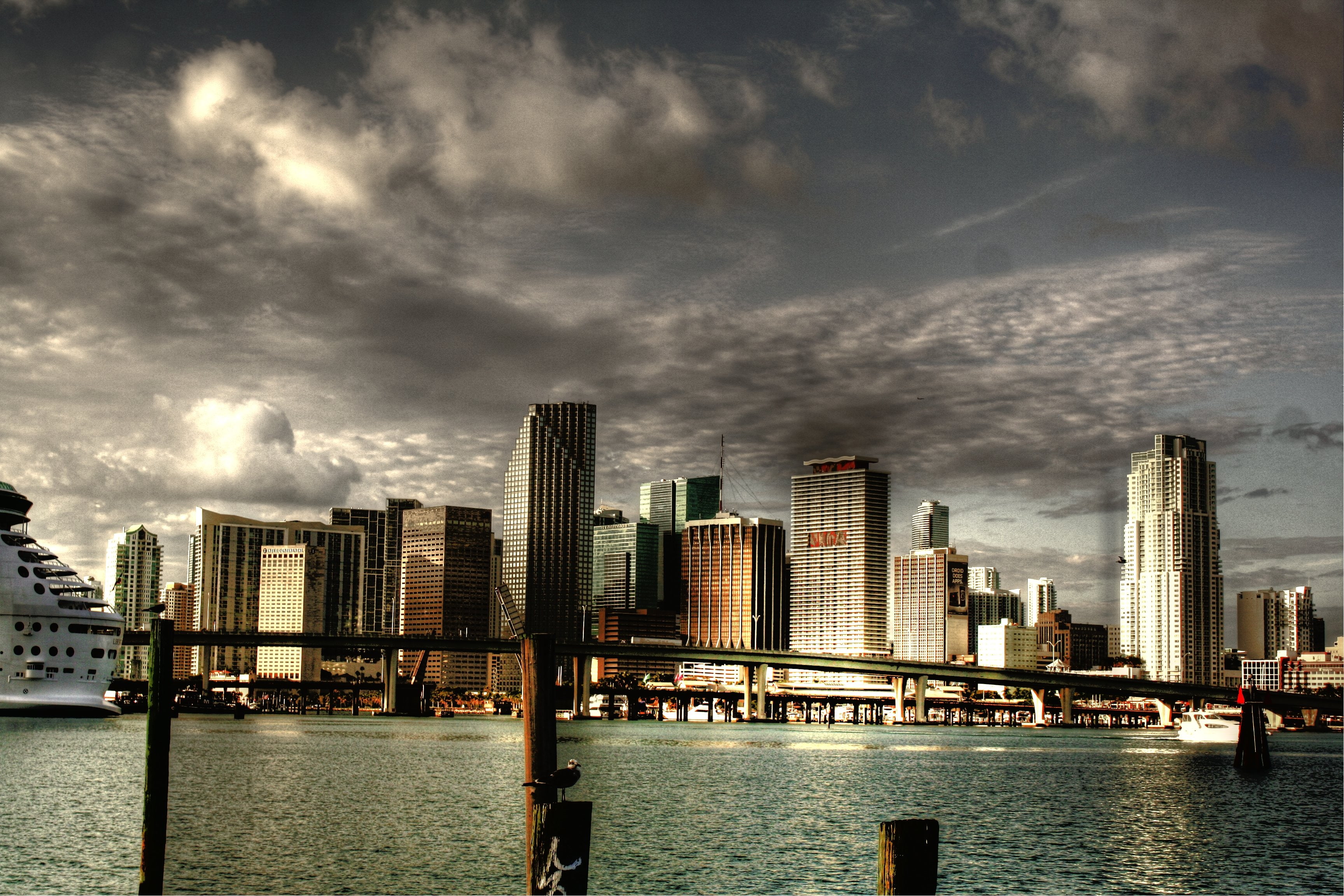 ocean, buildings, architecture, sea, night, florida, roads, miami, floride, light, cities, 2K, city, bridges, towers, port, beach, art, usa, HD Wallpaper
