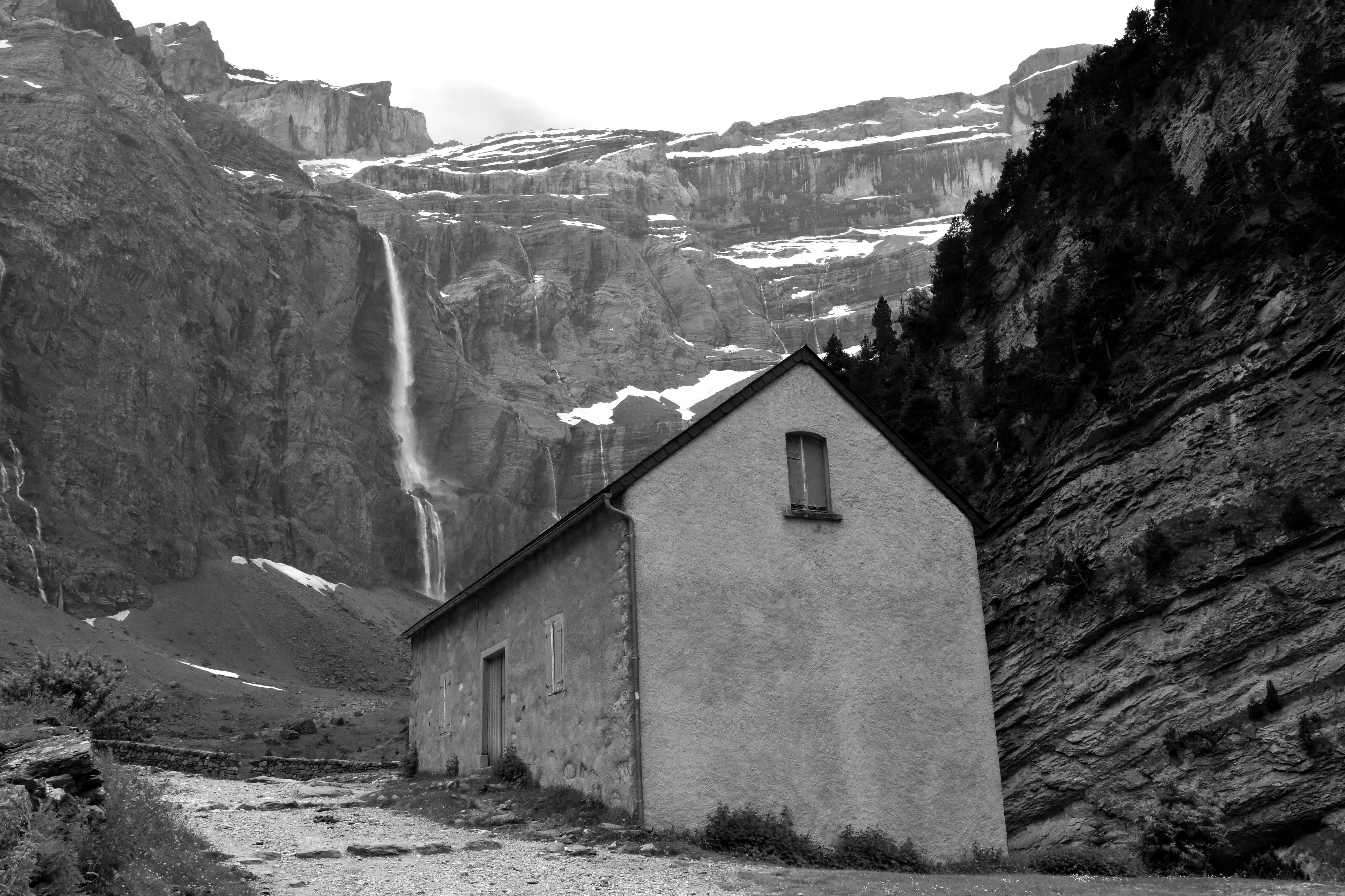 building, bandw, white, nature, france, water, holiday, rock, mountains, mountain range, mountain, built structure, abandoned, architecture, beauty in nature, HD Wallpaper