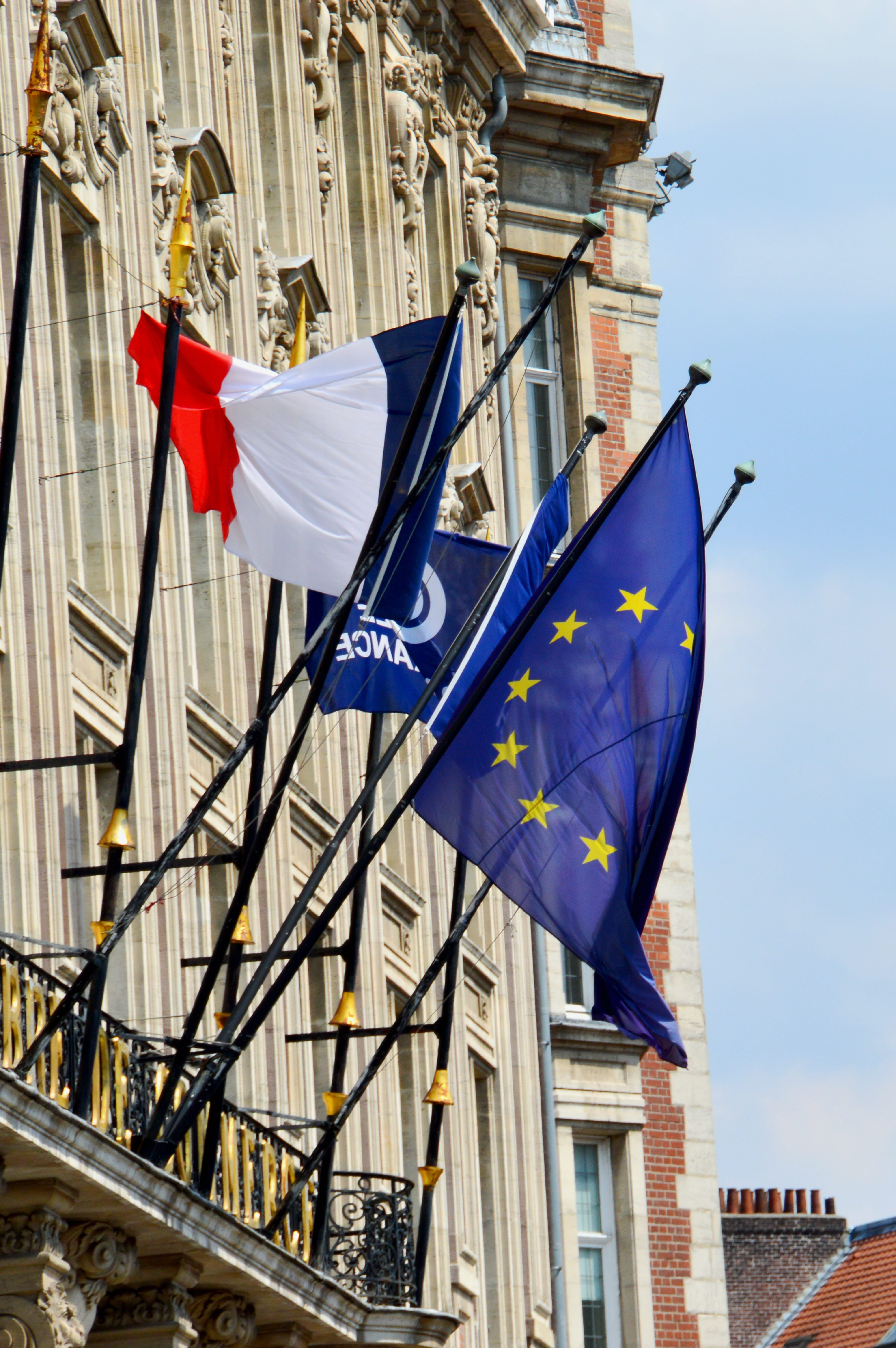 pride, history, city, district of vieux-lille, flag, the past, national icon, wind, flemish architecture, building exterior, low angle view, flags, hauts de france, Phone HD Wallpaper
