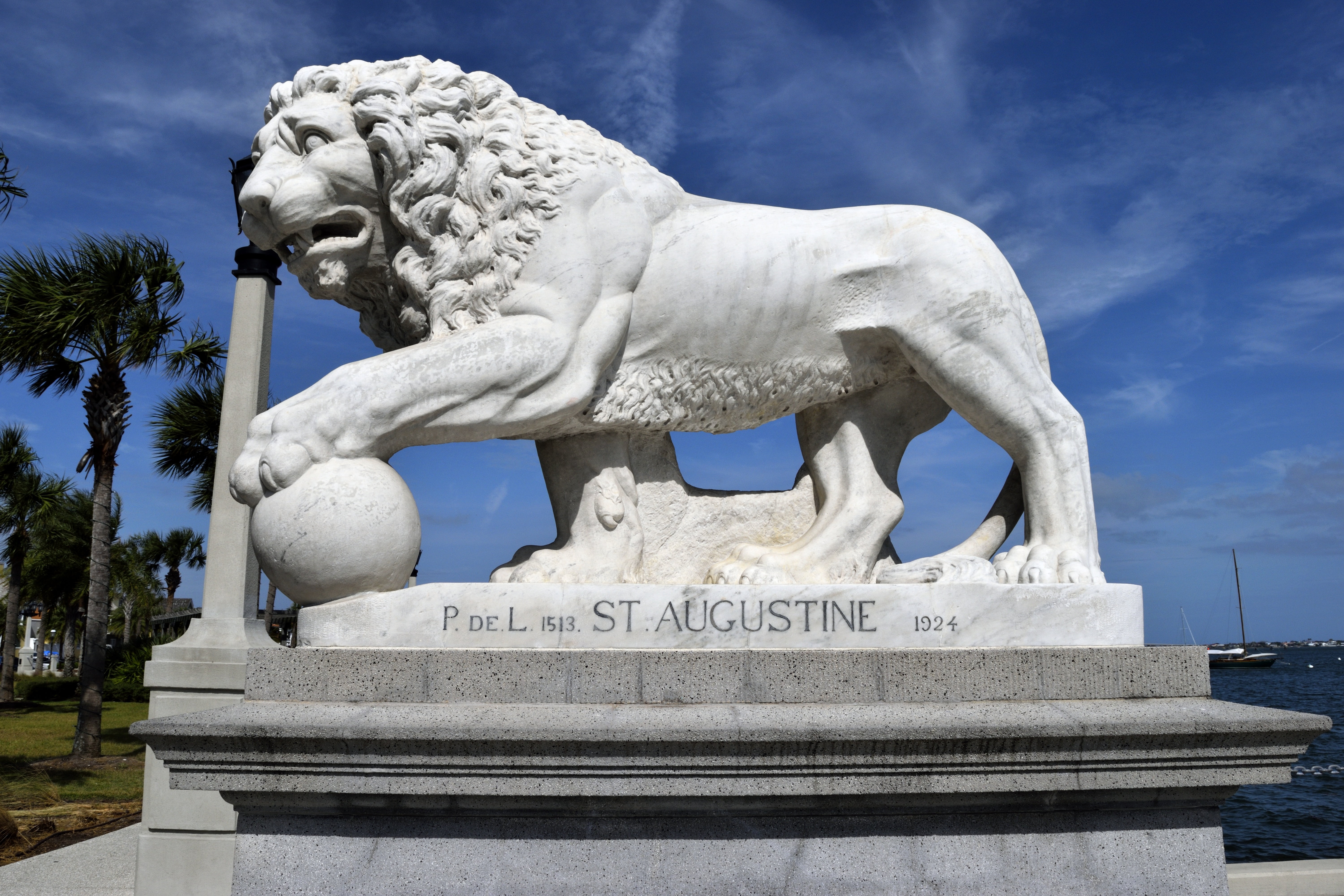 historic, statue, bridge of lions, river, the past, florida, no people, cloud - sky, nature, lion, tourism, 5K, city, historical, landscape, old, human representation, HD Wallpaper