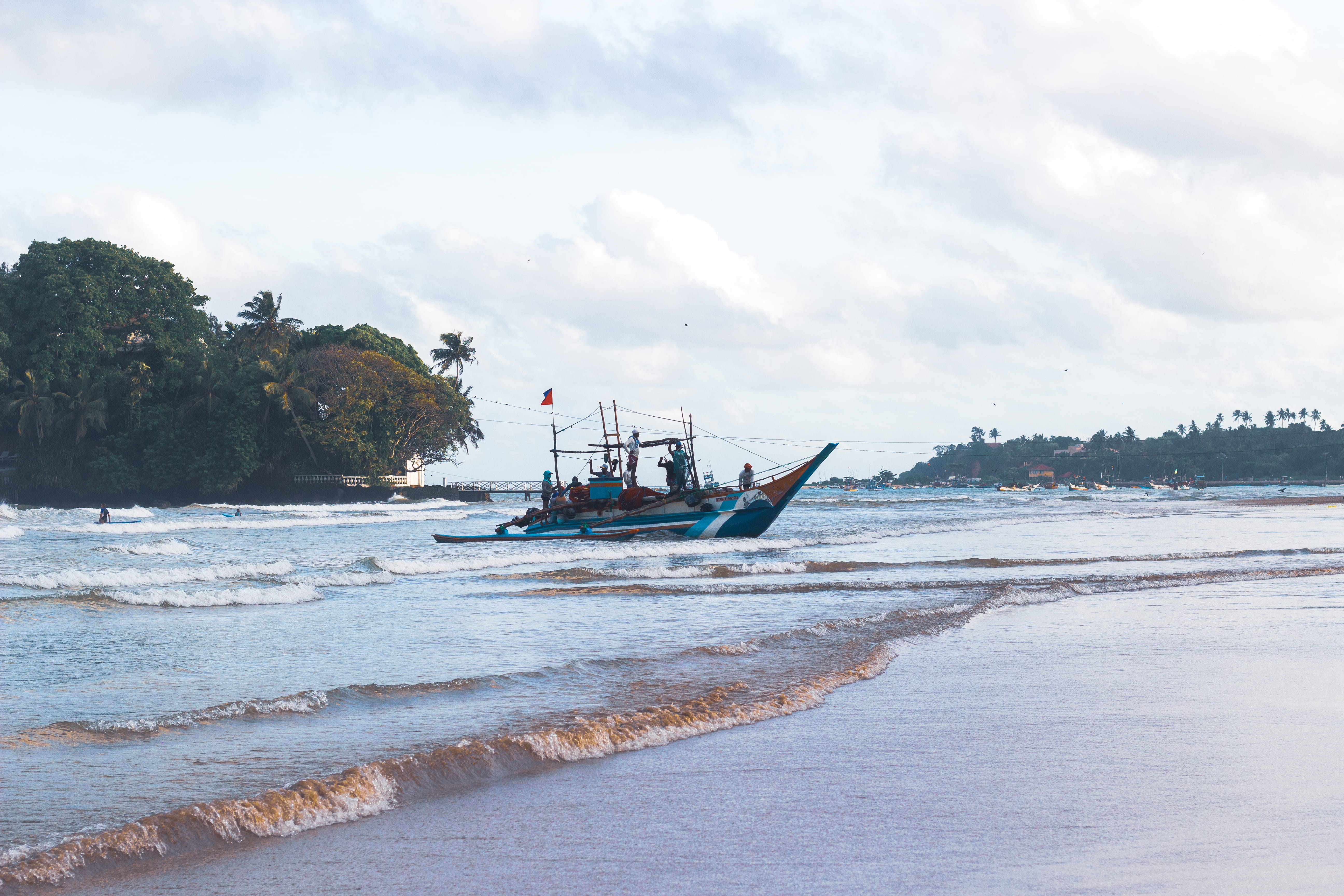 tree, shoreline, wave, surf sri lanka, barge, fishing boat, outdoors, scenics - nature, coast, vehicle, 5K, incidental people, beauty in nature, person, HD Wallpaper