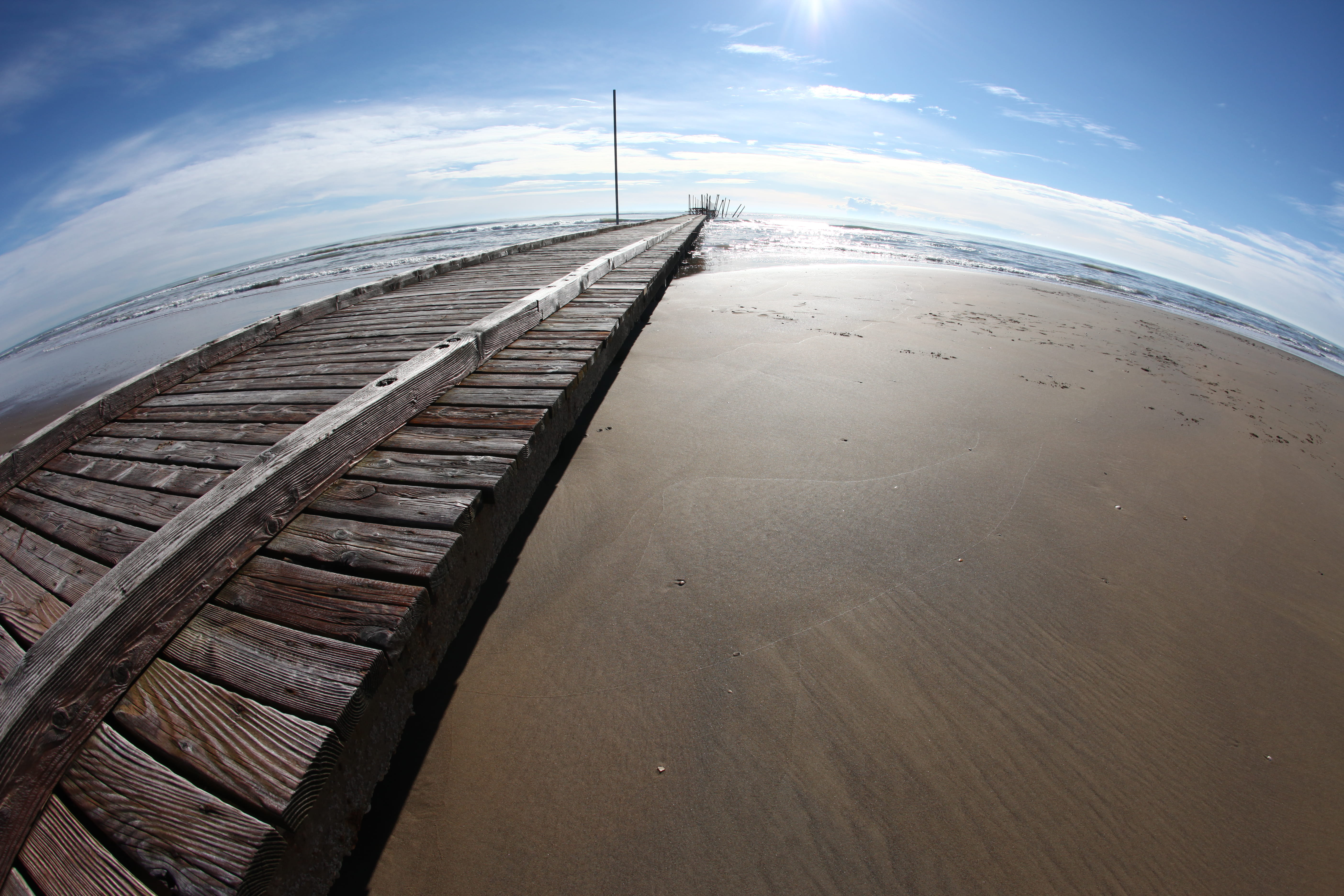 outdoors, scenic, horizon over water, shore, sand, sunrise, no people, land, wood planks, sea, wood - material, horizon, sun, travel, beauty in nature, HD Wallpaper
