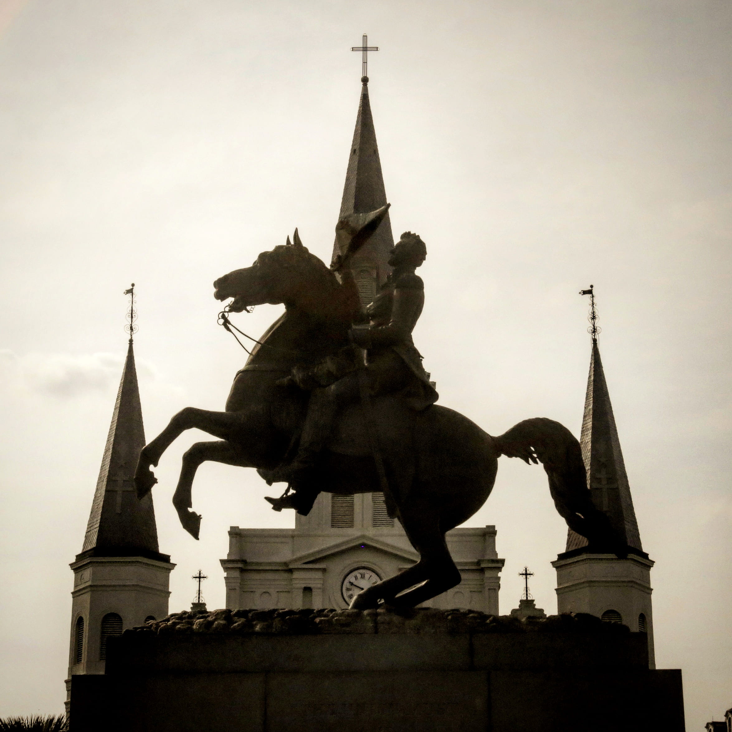no people, nature, sculpture, 1080P, representation, southern, sky, statue, neworleans, built structure, new orleans, united states, place of worship, Phone HD Wallpaper