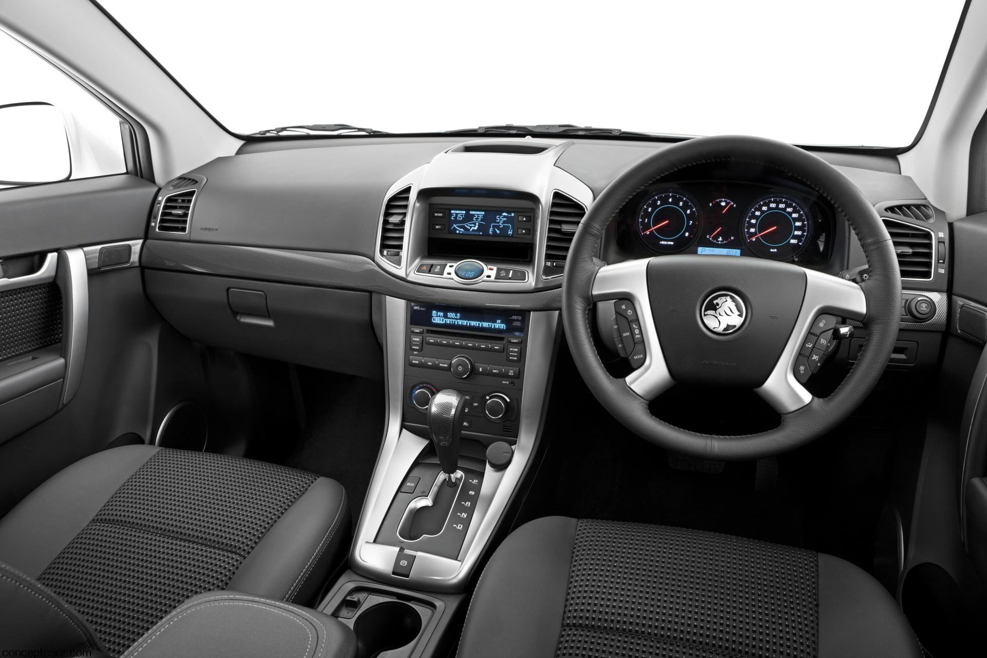 1080P, radio, push button, series, land vehicle, speedometer, motor vehicle, no people, steering wheel, control panel, holden, vehicle interior, modern, HD Wallpaper
