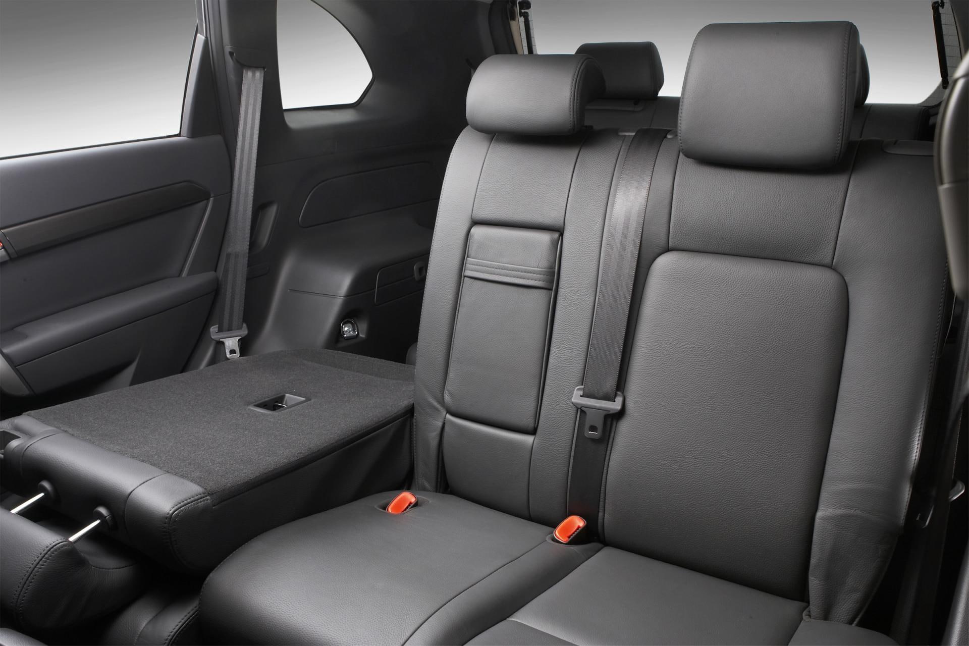 in a row, transportation, window, journey, seat, public transportation, vehicle interior, technology, captiva, indoors, chair, close-up, no people, land vehicle, HD Wallpaper