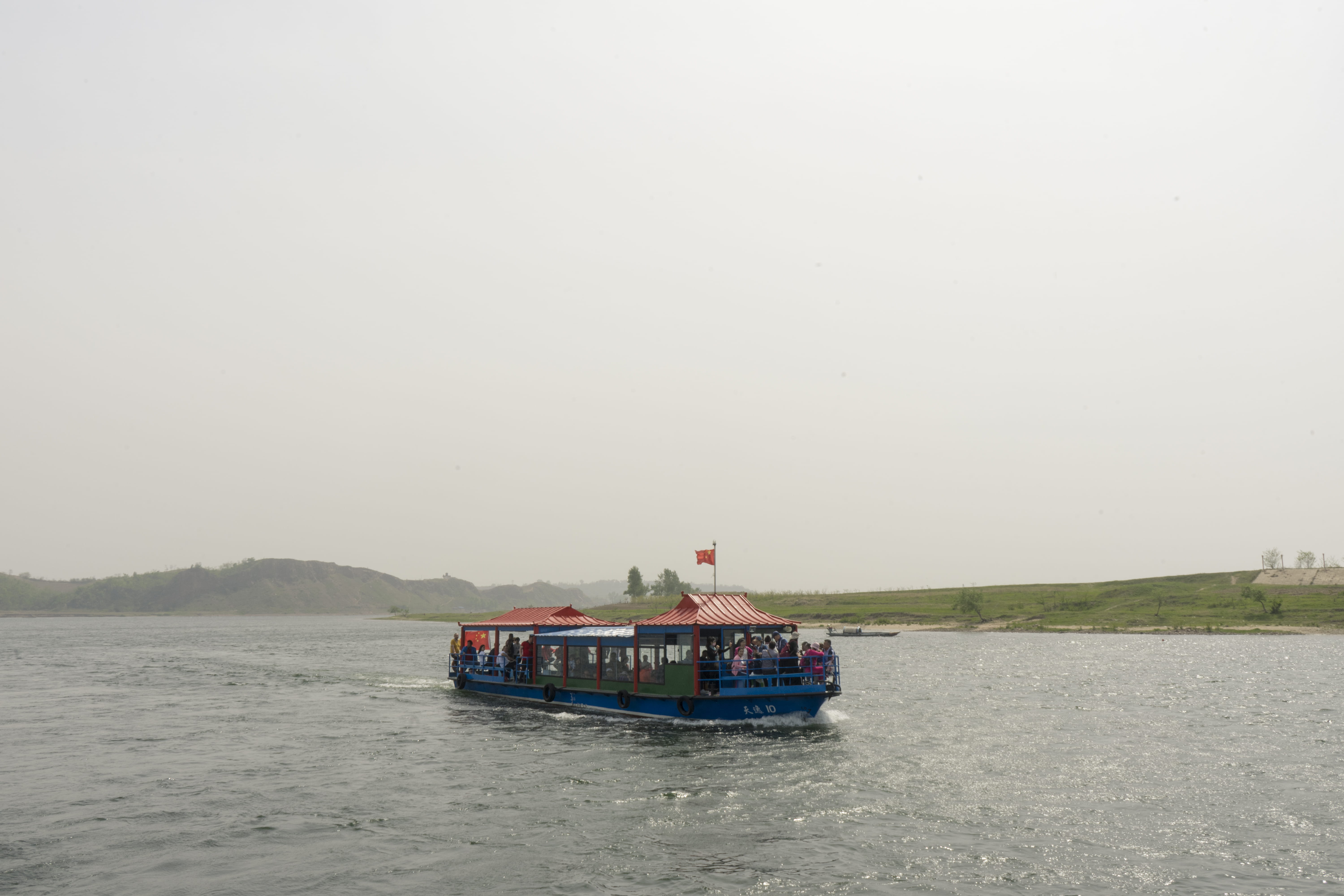dandong, day, no people, slope, beauty in nature, cruiser, tranquil scene, watercraft, nautical vessel, person, sky, banana boat, passenger craft, 5K, HD Wallpaper