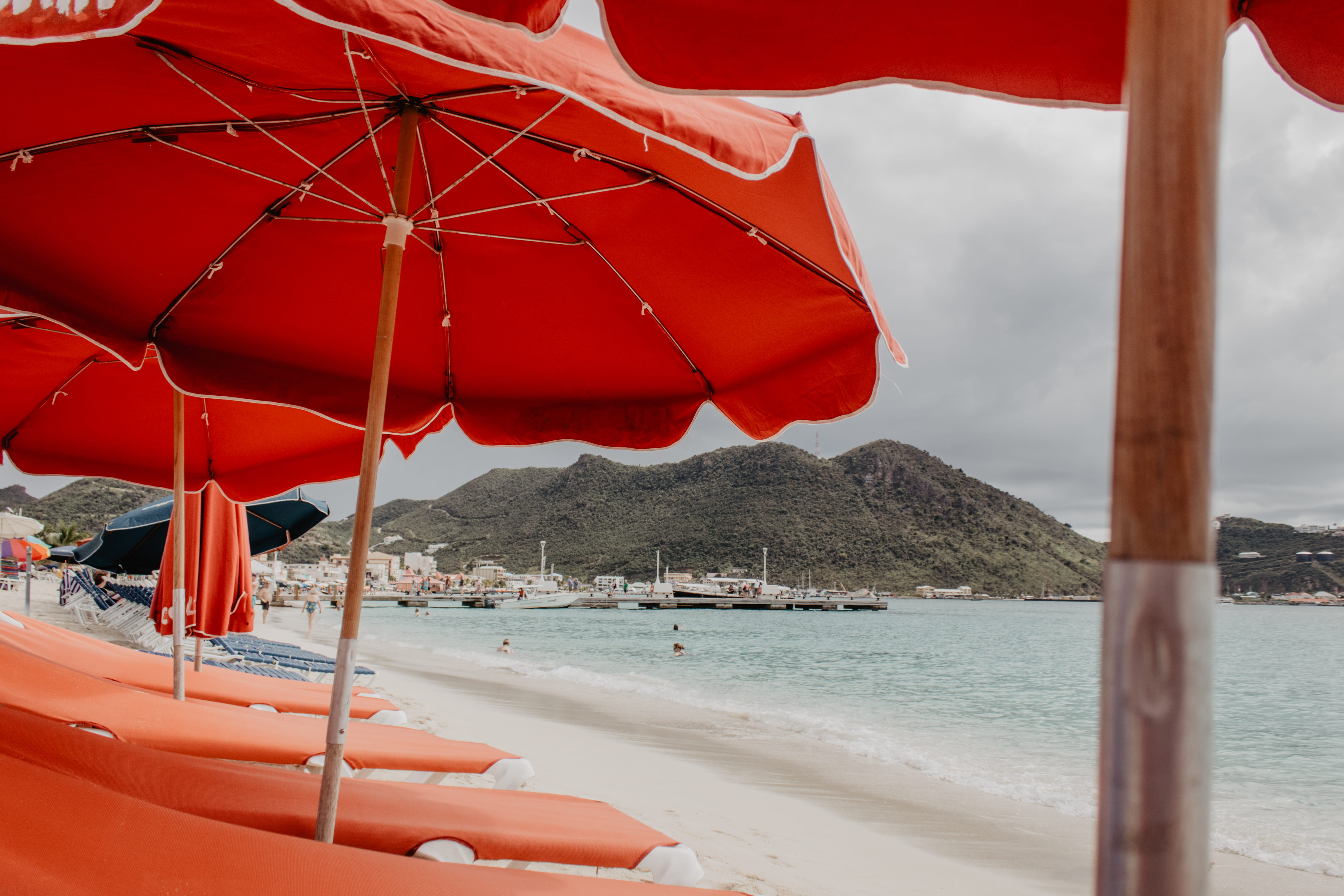 no people, protection, parasol, umbrella, sky, land, nature, 5K, water, sunloungers, scenics - nature, outdoors, security, sea, beach, transportation, HD Wallpaper