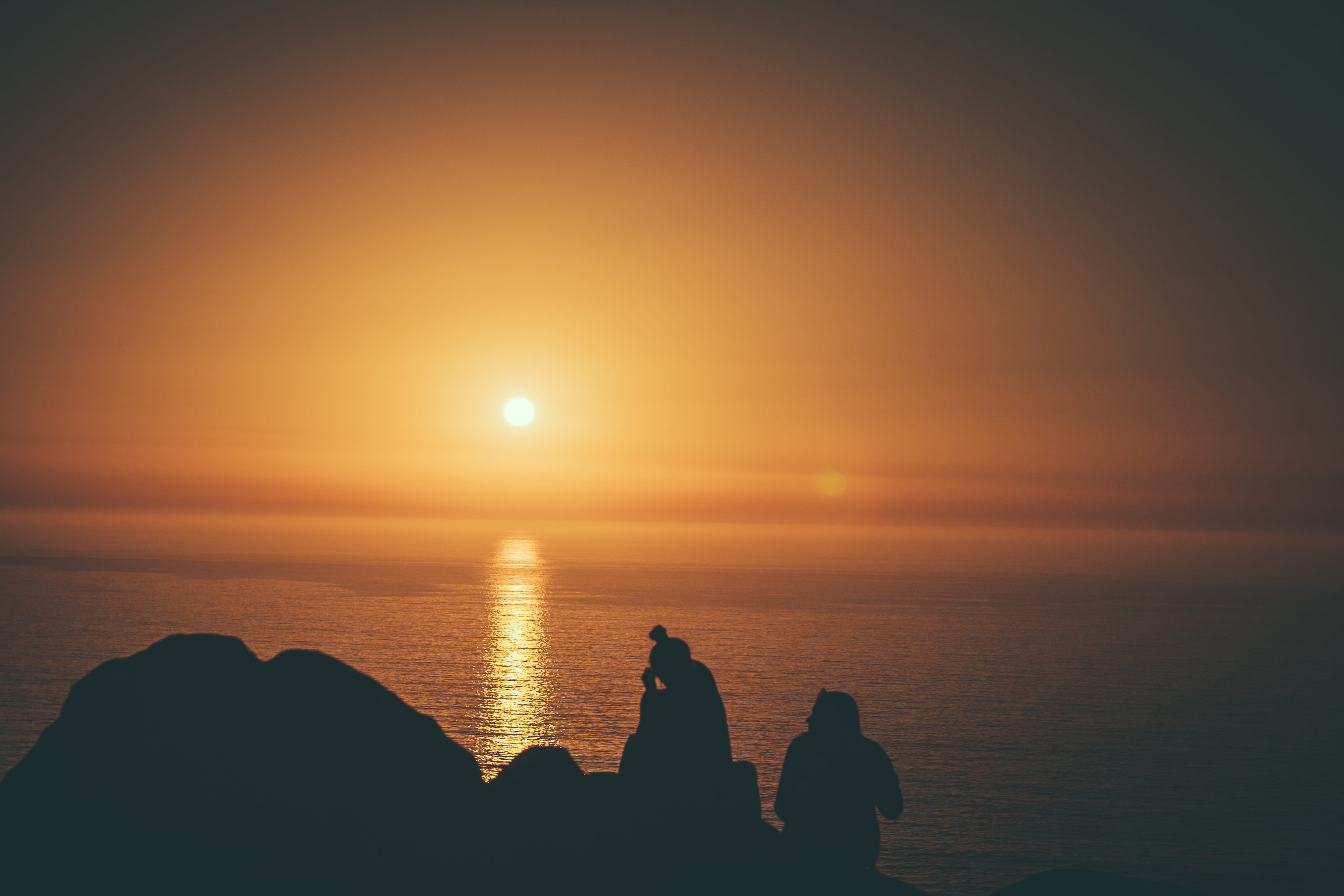orange color, silhouette, waterfront, scenics - nature, warm, beauty in nature, horizon, nature, sea, sky, sun, tranquility, golden hour, girl, beach, water, HD Wallpaper