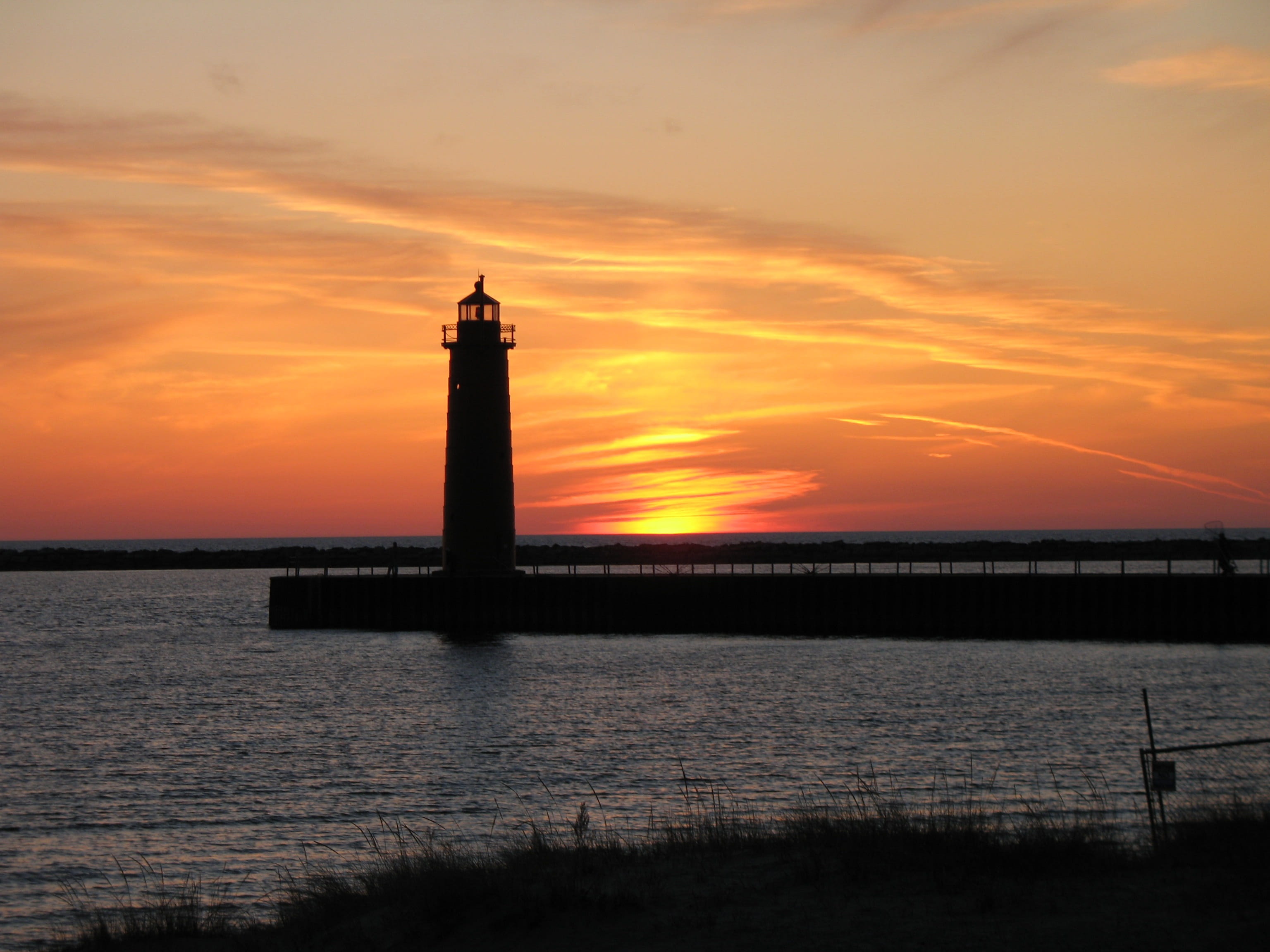 Lighthouse, sky, silhouette, building, 2K, Sunset, susnet, harbor, Beach, guidance, architecture, building exterior, beauty in nature, beacon, lake michigan, HD Wallpaper