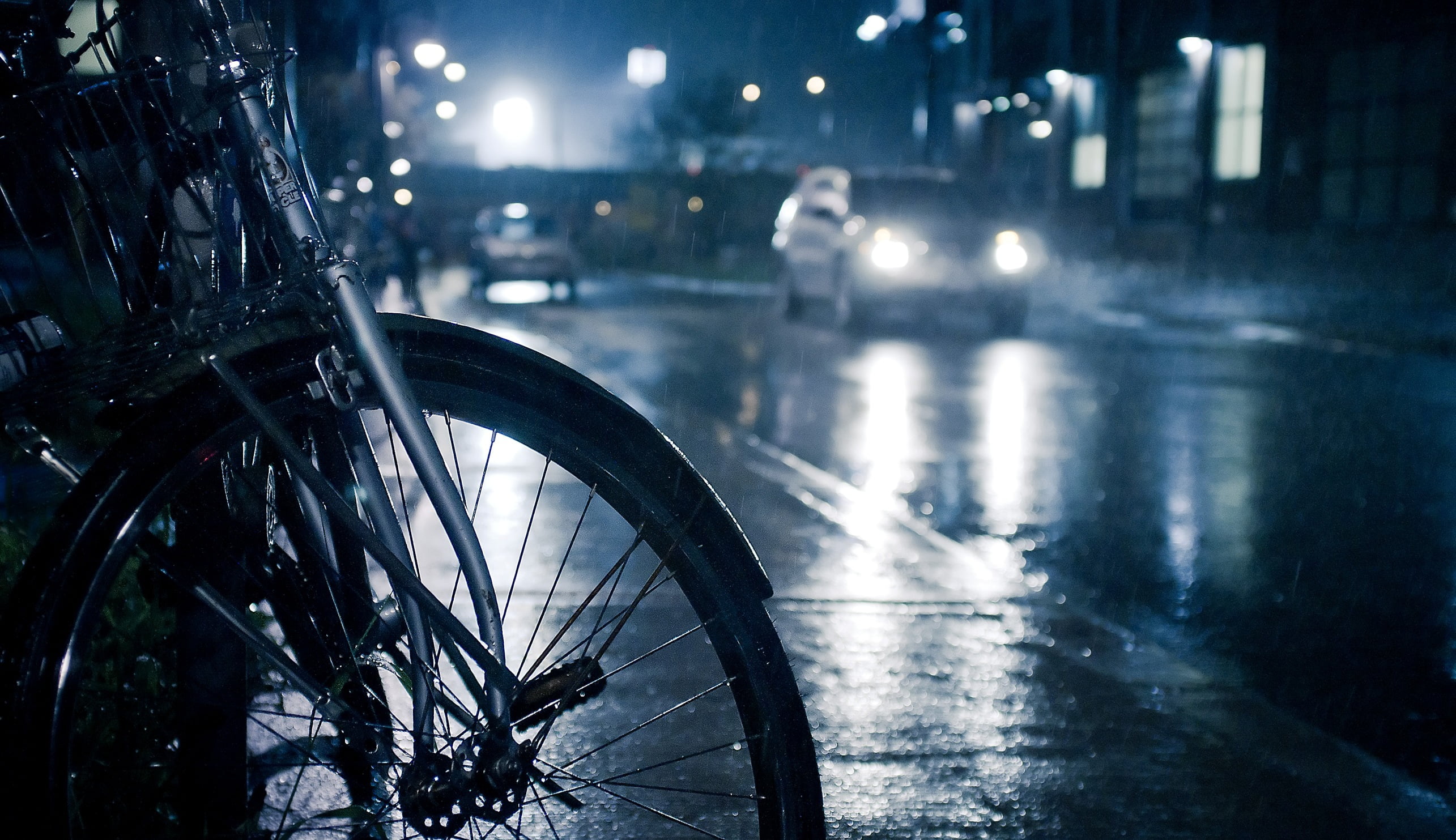 different, cycling, architecture, motor vehicle, land vehicle, asphalt, wet, no People, mode of Transport, wheel, rain, lifestyles, puddles, HD Wallpaper