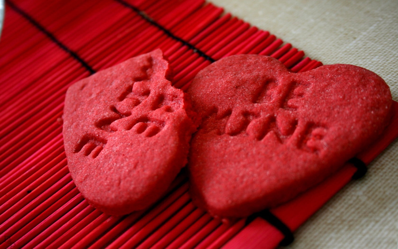 love, place mat, debris, baked, brown, cake, positive emotion, celebration, cookies, food and drink, sweet Food, food, heart Shape, wood - Material, shape, HD Wallpaper