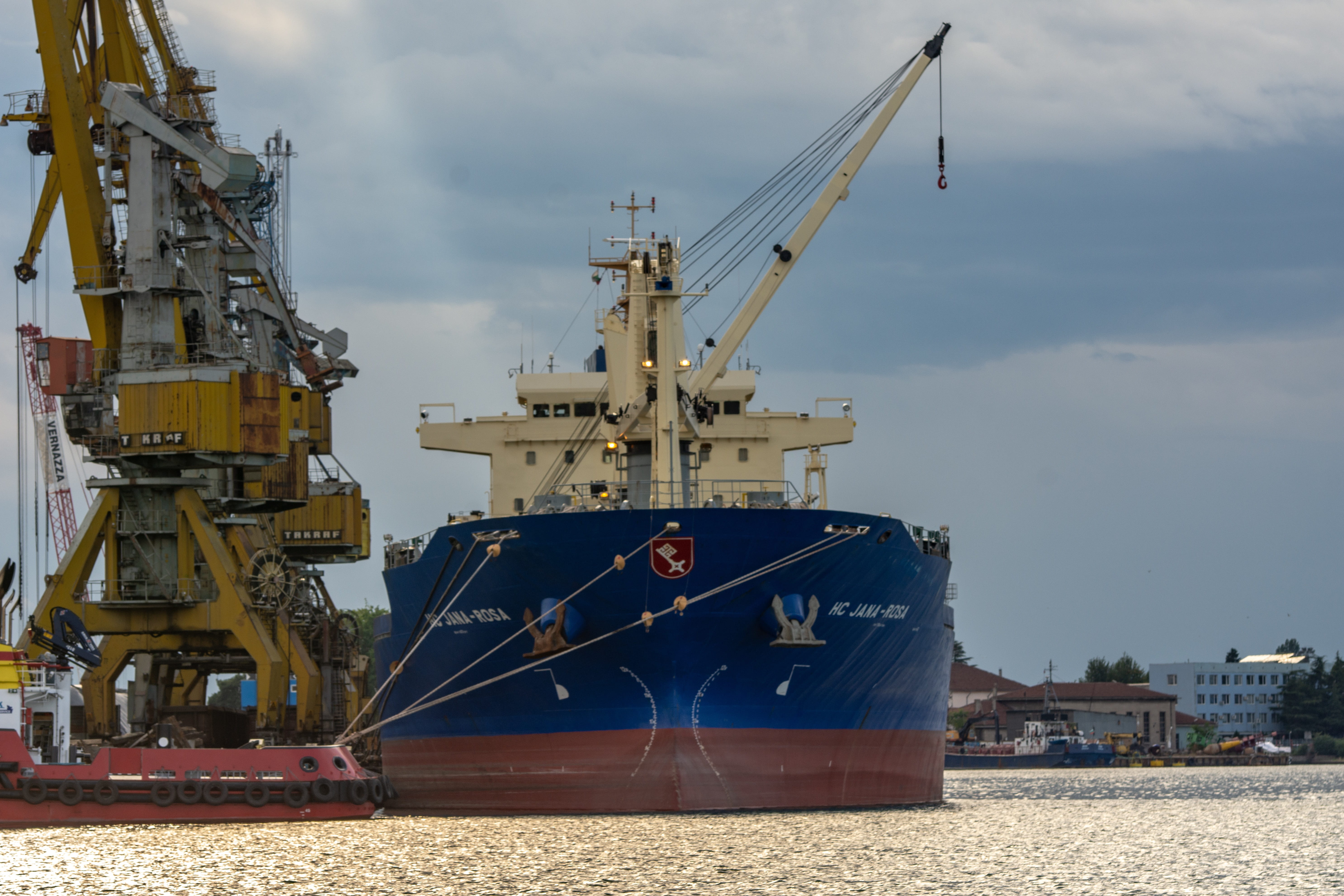 no people, day, nature, ocean, cloud - sky, vessel, 5K, water, commercial dock, shipping, transportation, industry, cargo, construction industry, crane - construction machinery, HD Wallpaper