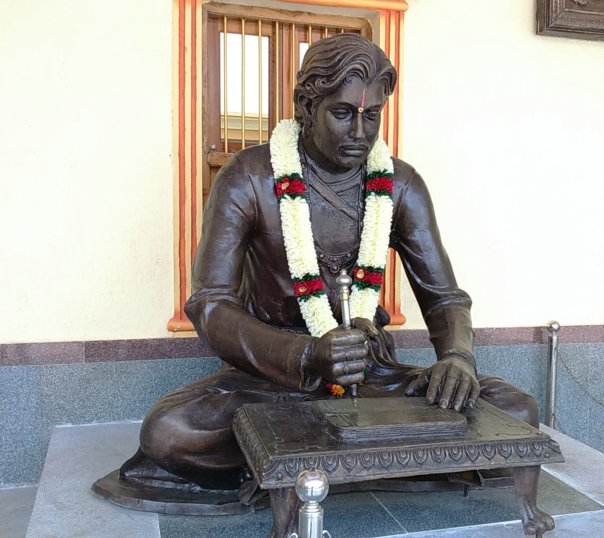 men, three quarter length, clothing, sitting, males, indoors, poet, karnataka, palace, mature men, saint, statue, kannada, seat, 1080P, facial hair, memorial, HD Wallpaper