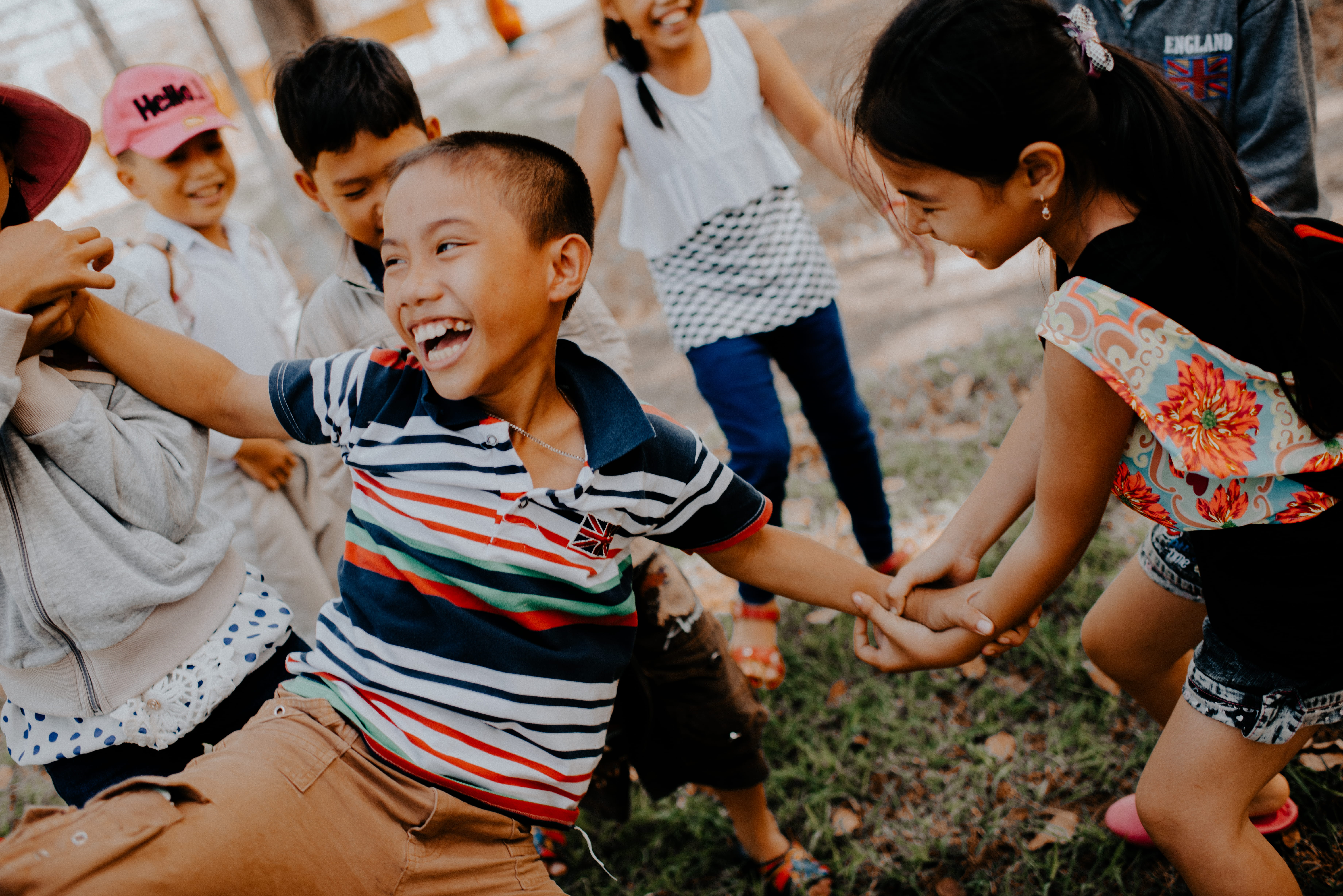 boys, child, innocence, kid, children, leisure activity, playing, outdoors, lifestyles, girl, human, togetherness, hand, casual clothing, laugh, bonding, HD Wallpaper